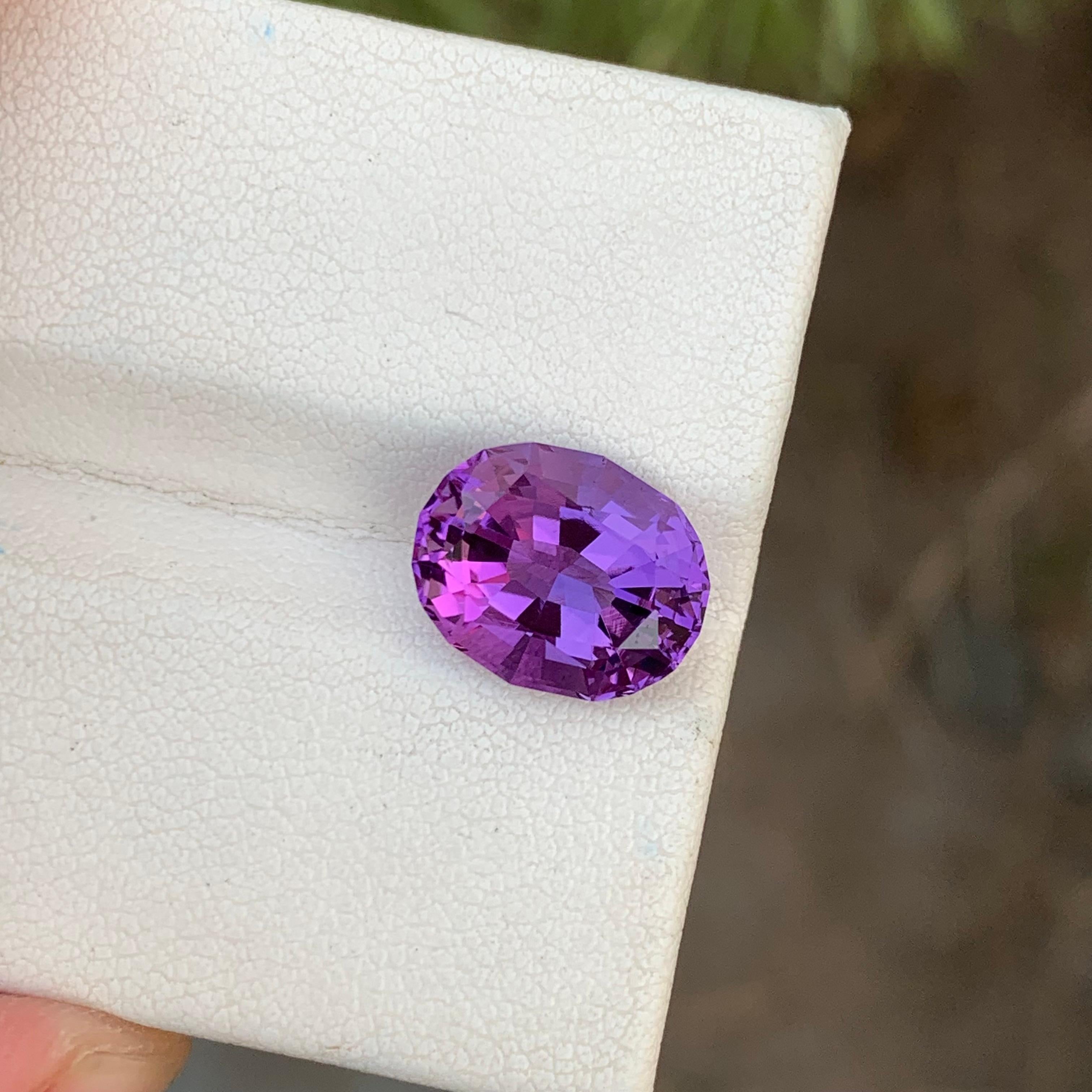 Oval Cut Gorgeous 4.60 Carats Natural Loose Deep Purple Amethyst Ring Gem For Sale