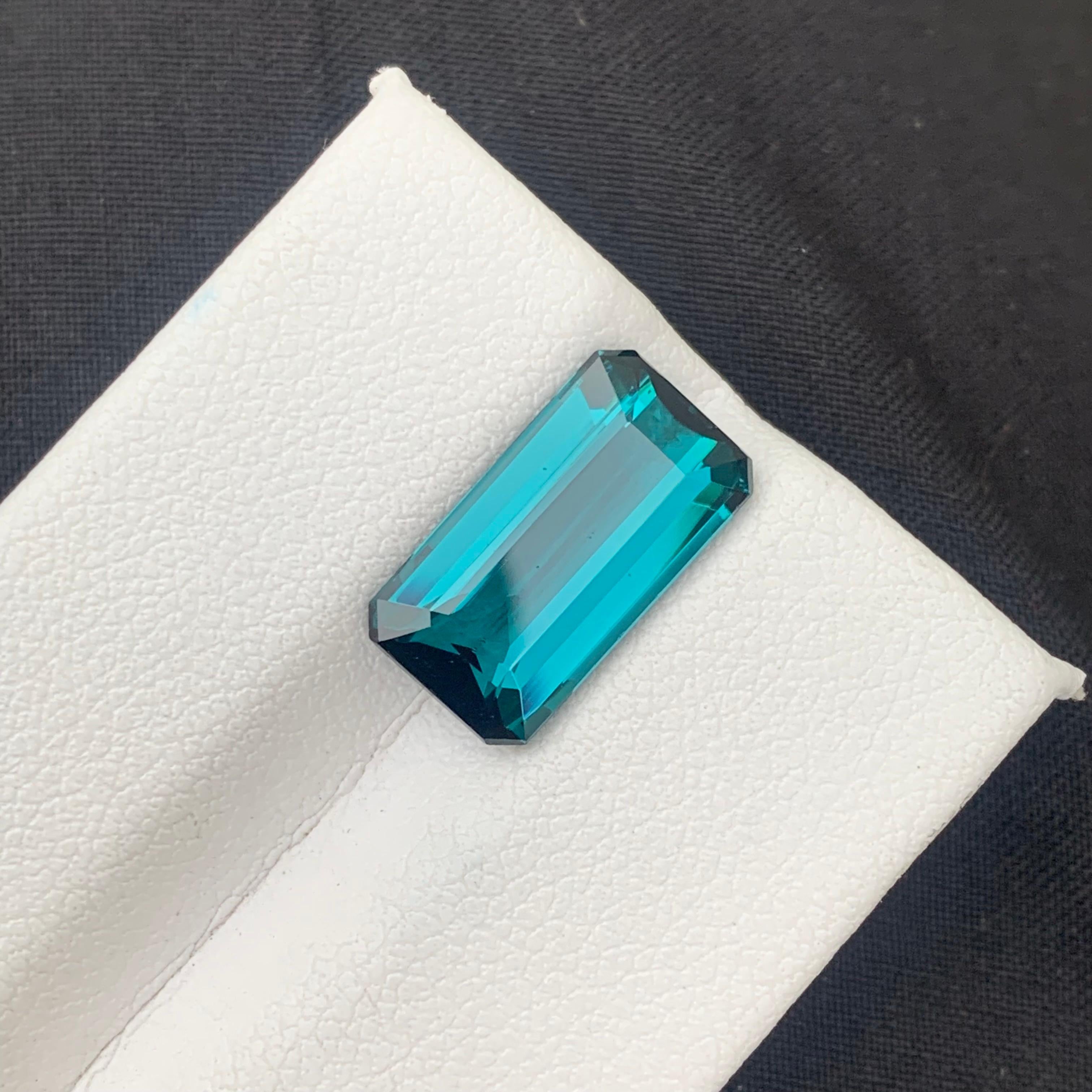 Gorgeous Loose Indicolite Tourmaline
Weight: 5.15 Carats
Dimension: 14.5x7.8x5.1 Mm
Origin; Kunar Afghanistan Mine
Color: Blue
Shape: Emerald
Treatment: Non
Certificate: On Demand
.
Indicolite tourmalines (tourmalines with blue in them) are rare.