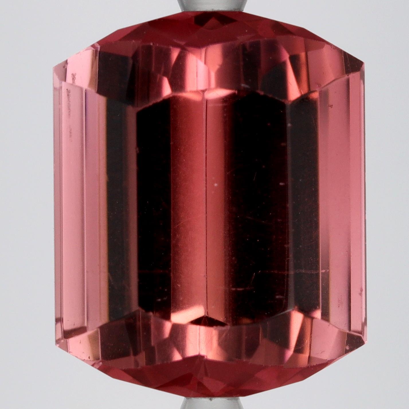 Gorgeous 6.45ct Pink Tourmaline For Sale 5