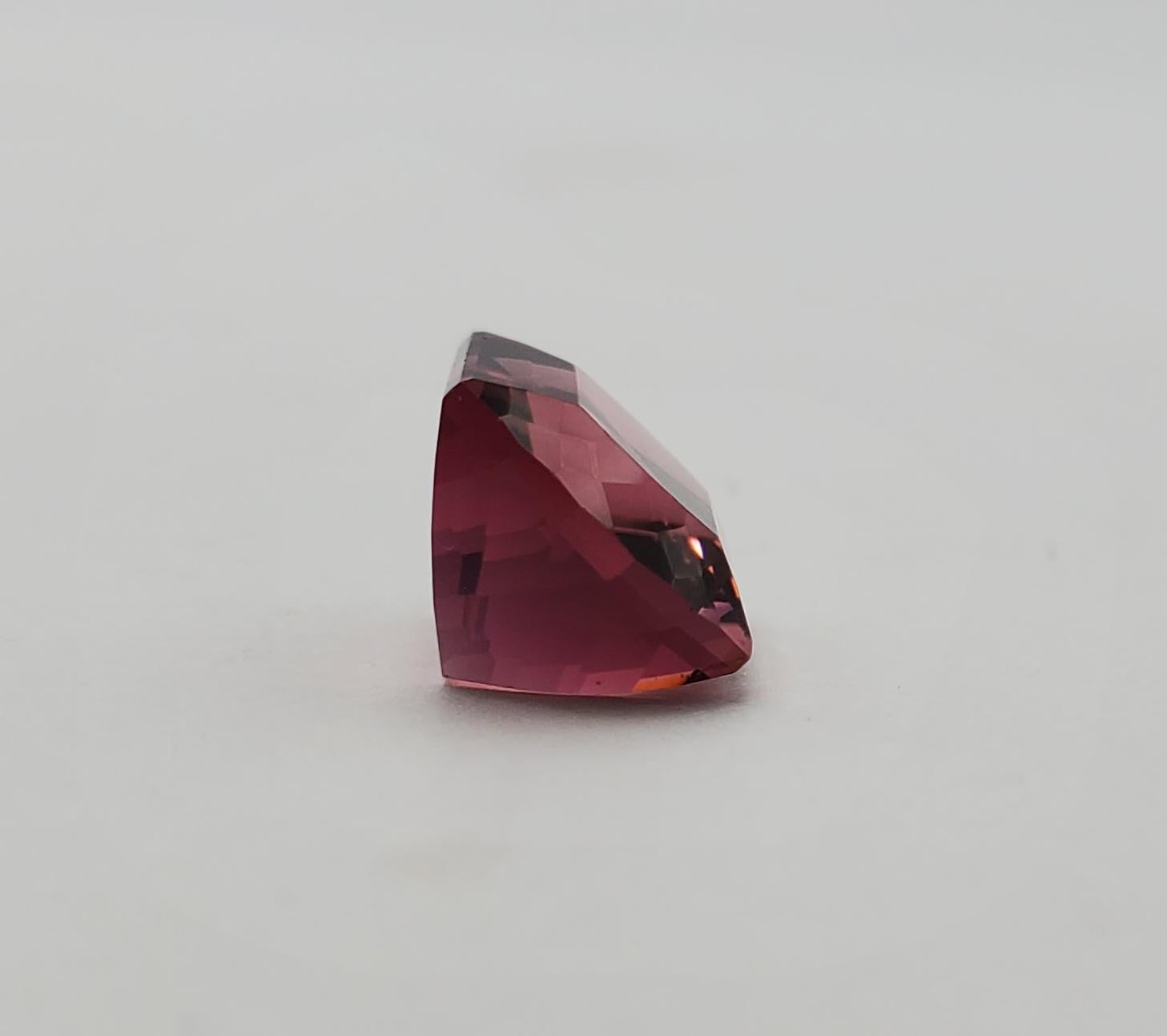 Women's or Men's Gorgeous 6.45ct Pink Tourmaline For Sale