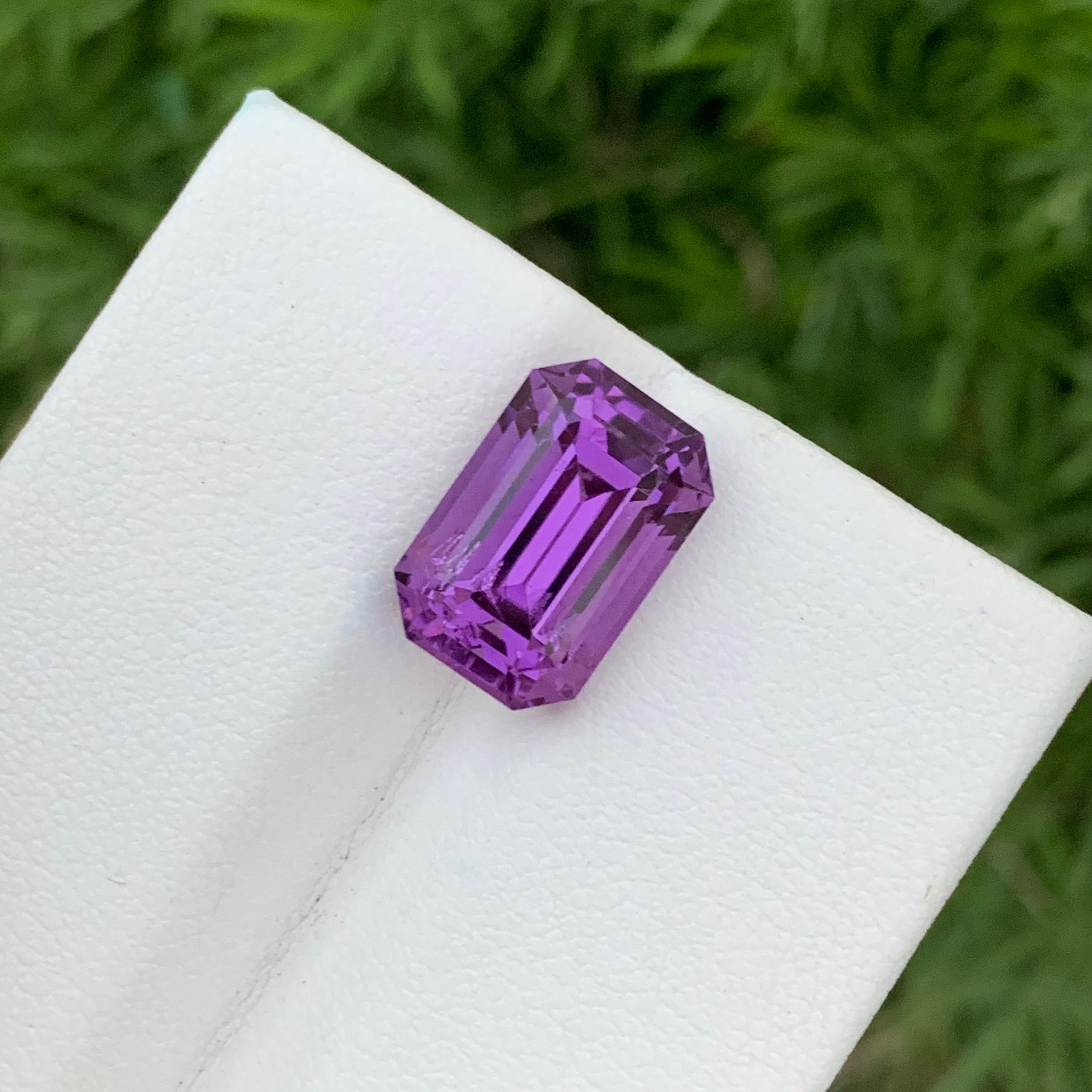 Gorgeous 6.85 Carat Natural Loose Purple Amethyst Ring Gems Emerald Shape  For Sale 4