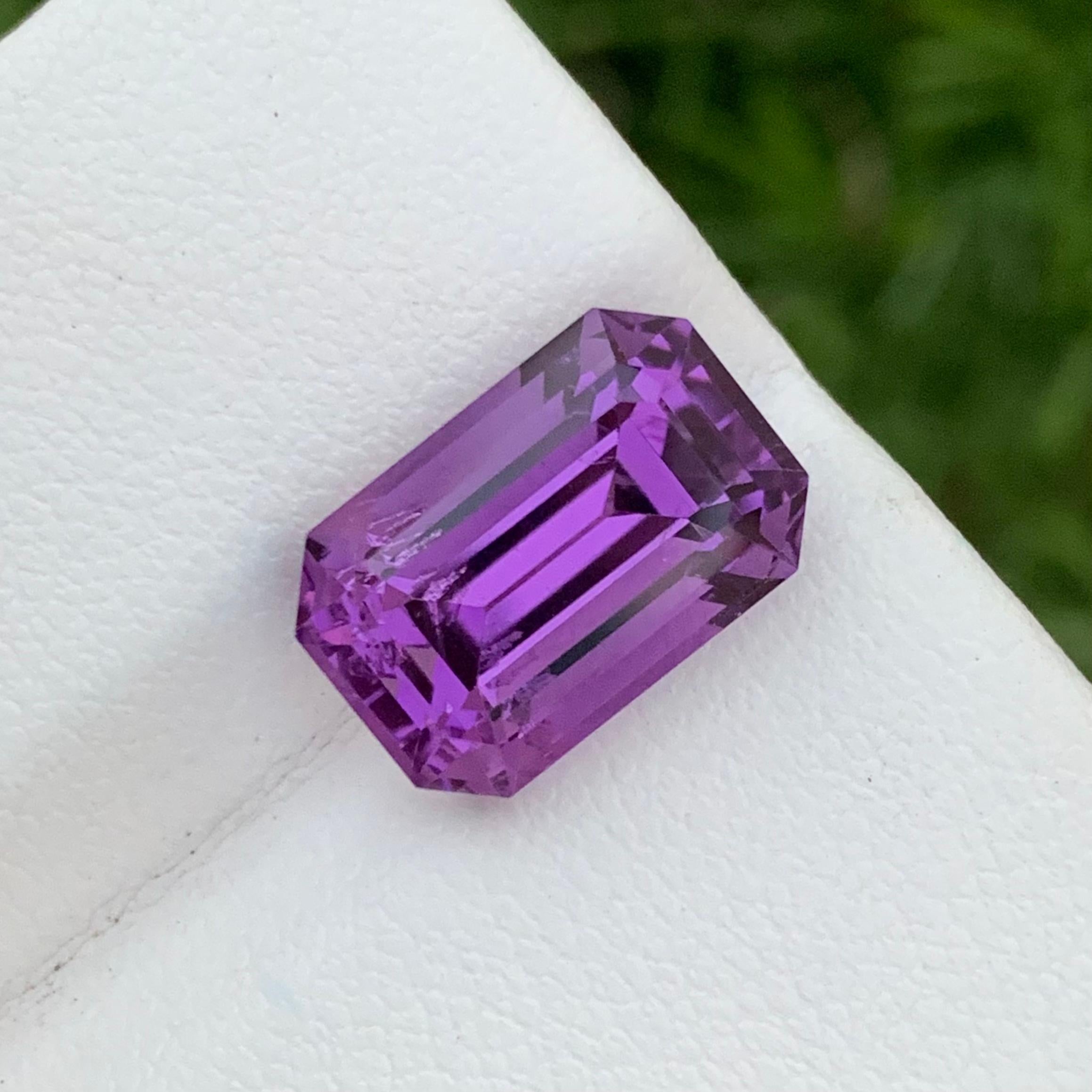 Gorgeous 6.85 Carat Natural Loose Purple Amethyst Ring Gems Emerald Shape  For Sale 6