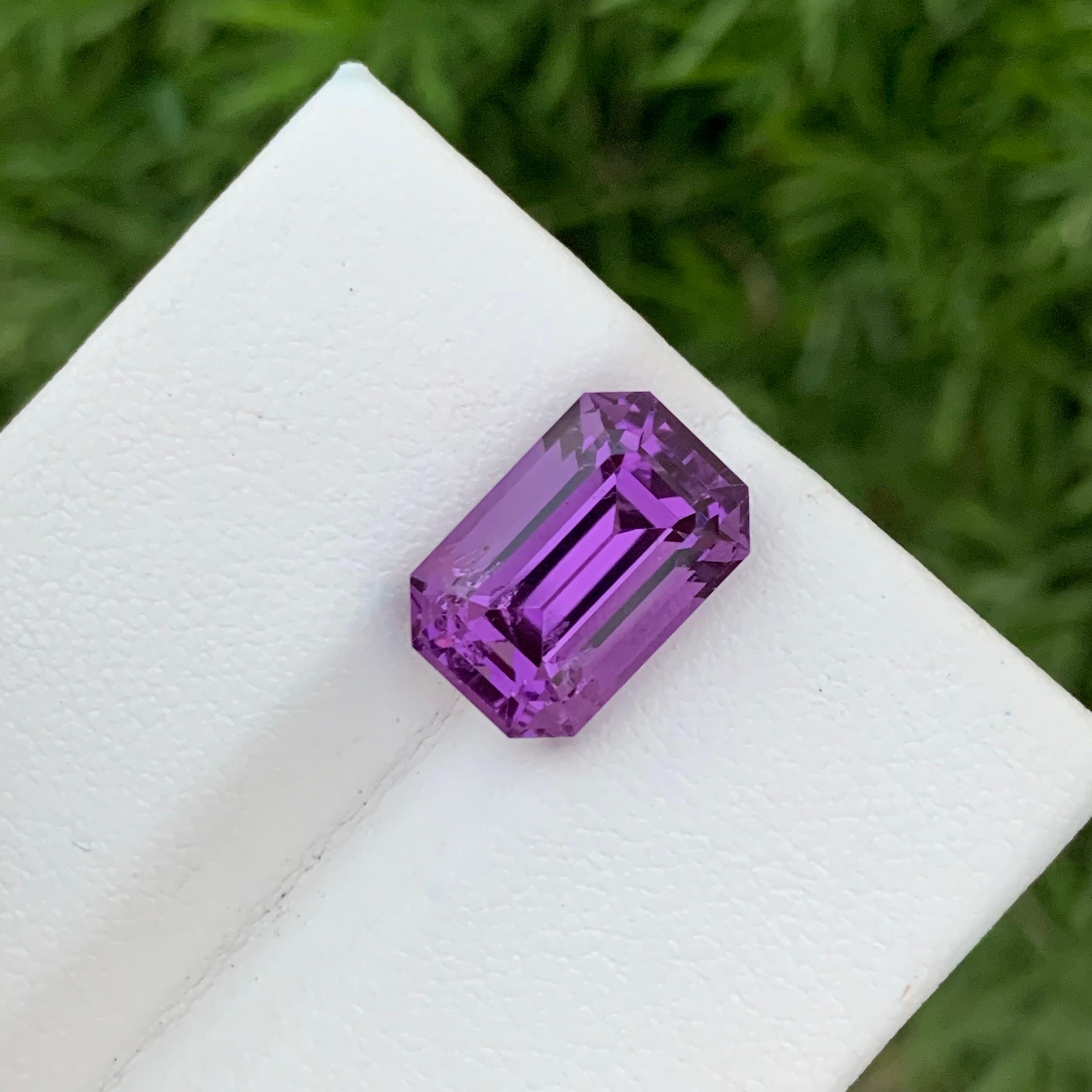 Emerald Cut Gorgeous 6.85 Carat Natural Loose Purple Amethyst Ring Gems Emerald Shape  For Sale
