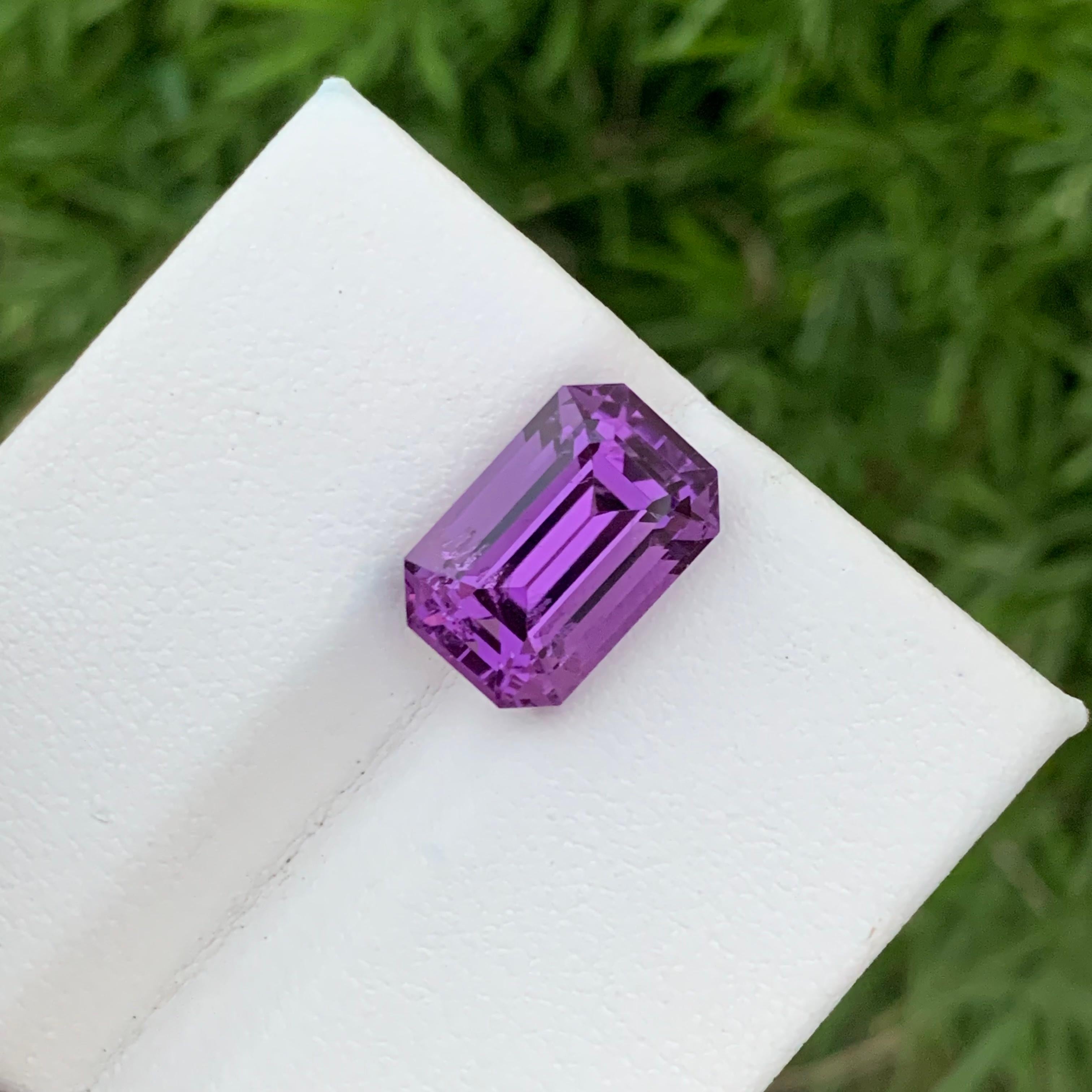 Gorgeous 6.85 Carat Natural Loose Purple Amethyst Ring Gems Emerald Shape  For Sale 1