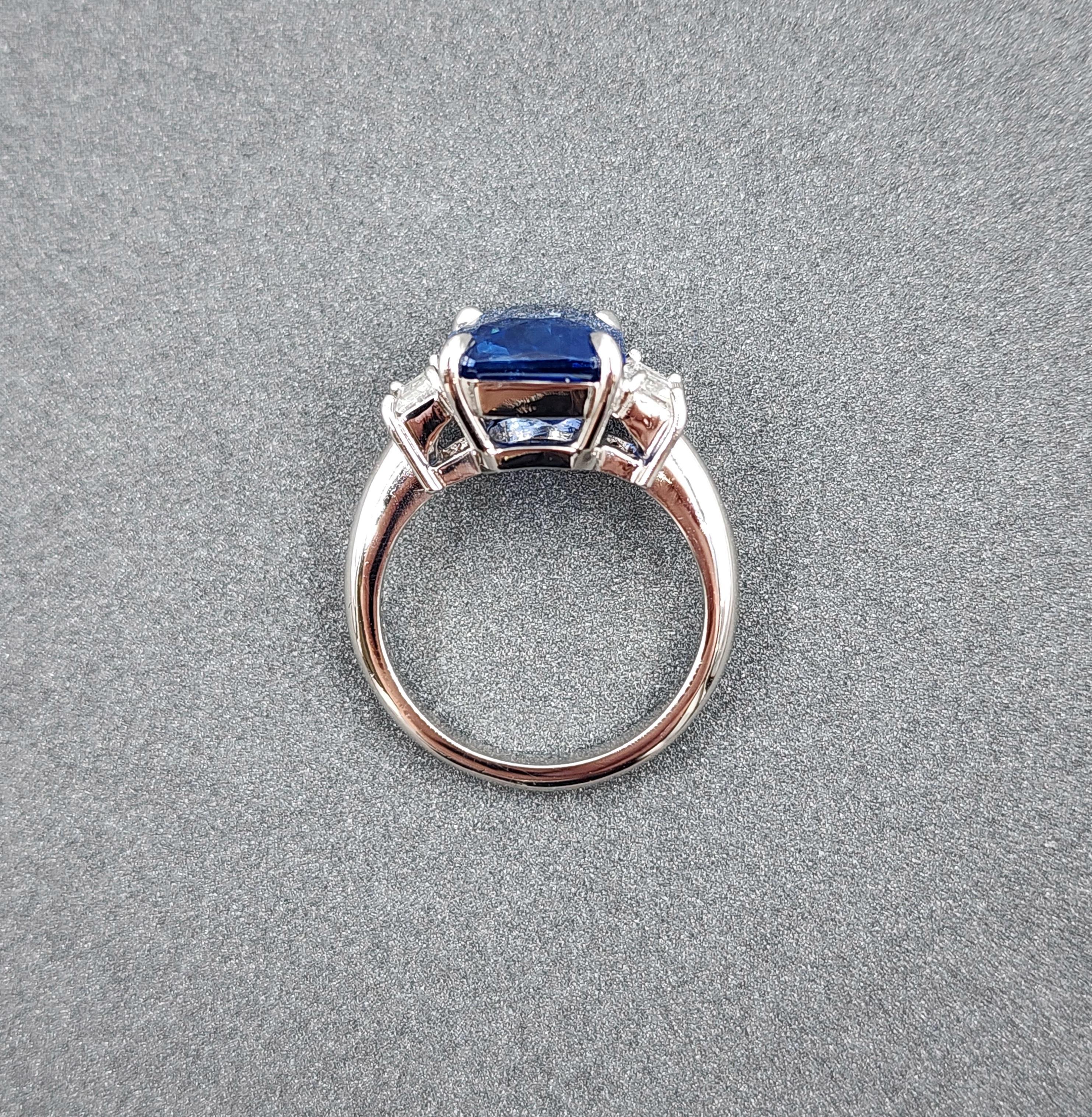 Splendido anello da cocktail con zaffiro e diamante da 8,16 carati certificato GIA - Platino in vendita 2