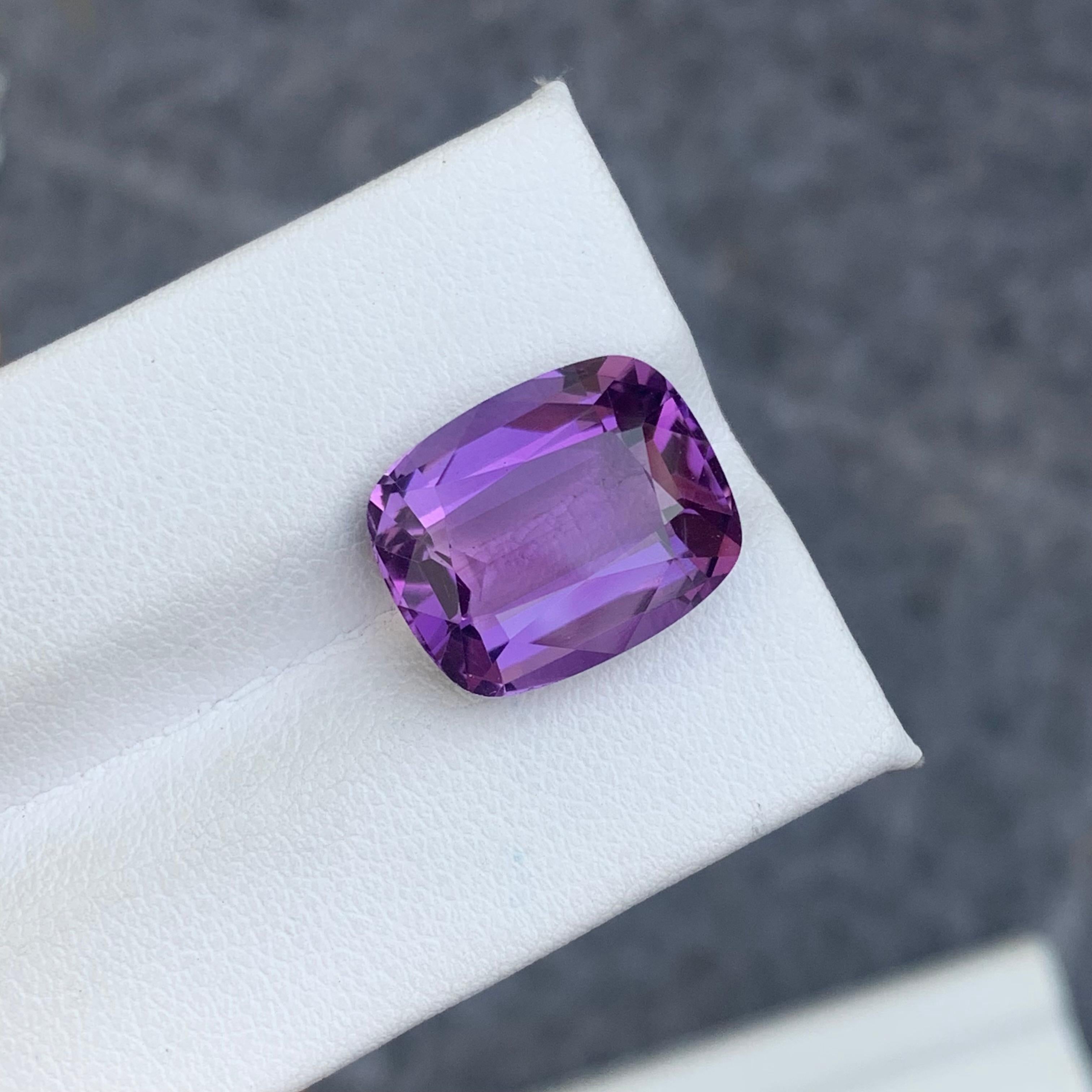 Superbe améthyste violette naturelle non sertie de 9,10 carats provenant du Brésil  Neuf - En vente à Peshawar, PK