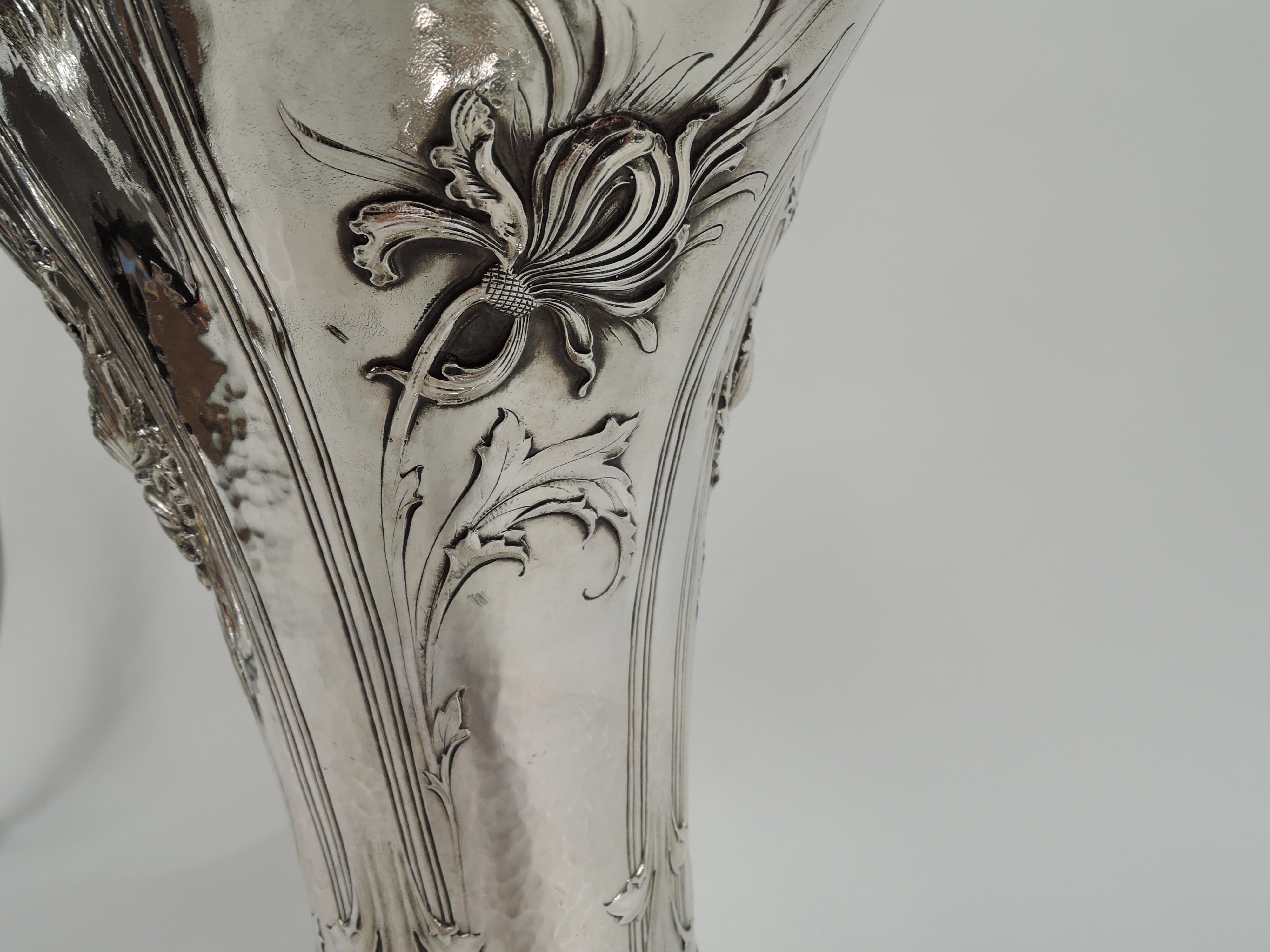 Gorgeous American Art Nouveau Martelé-Style Silver Basket For Sale 1