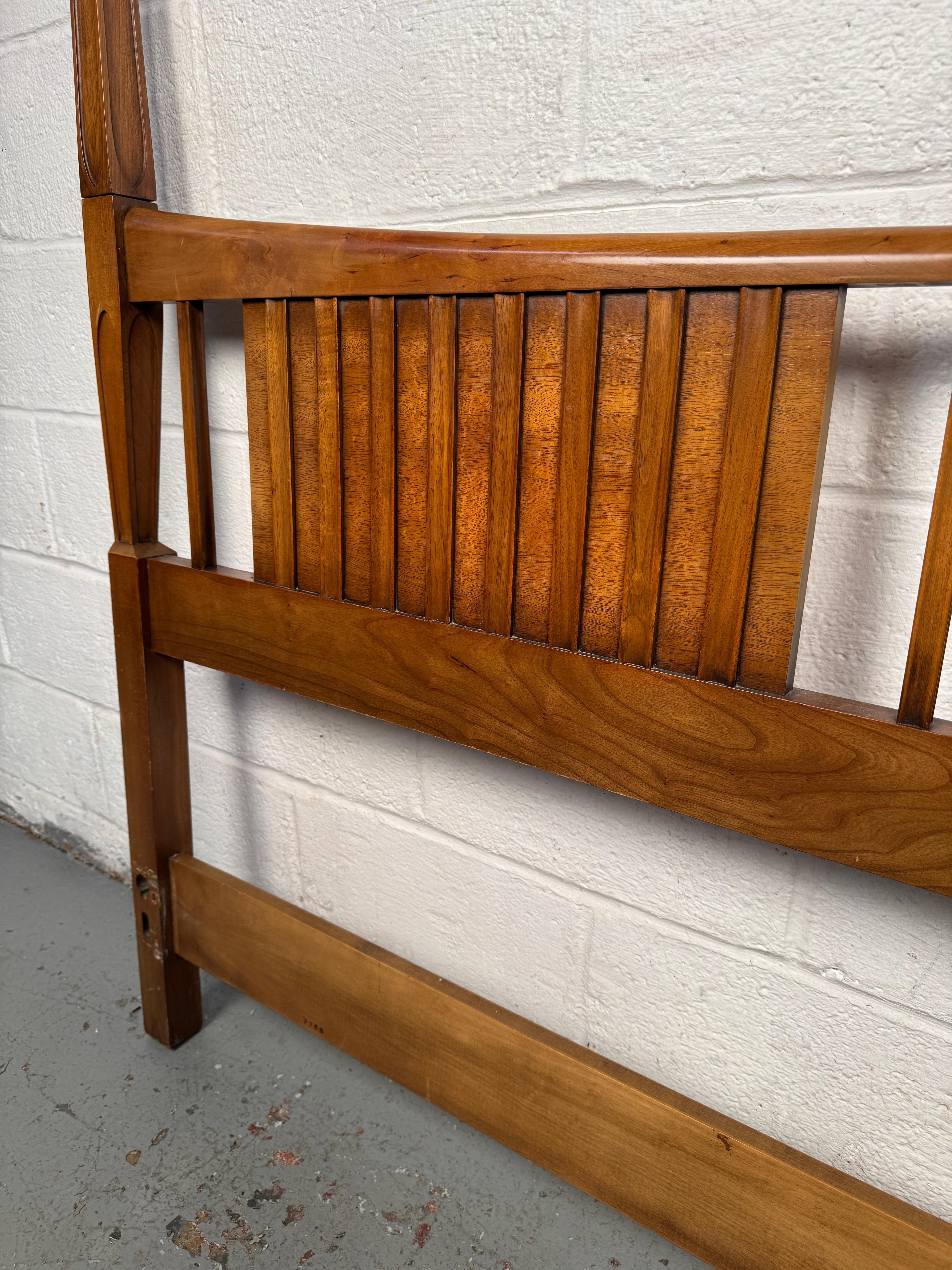 20th Century Gorgeous American Mid-Century Headboard by John Widdicomb For Sale