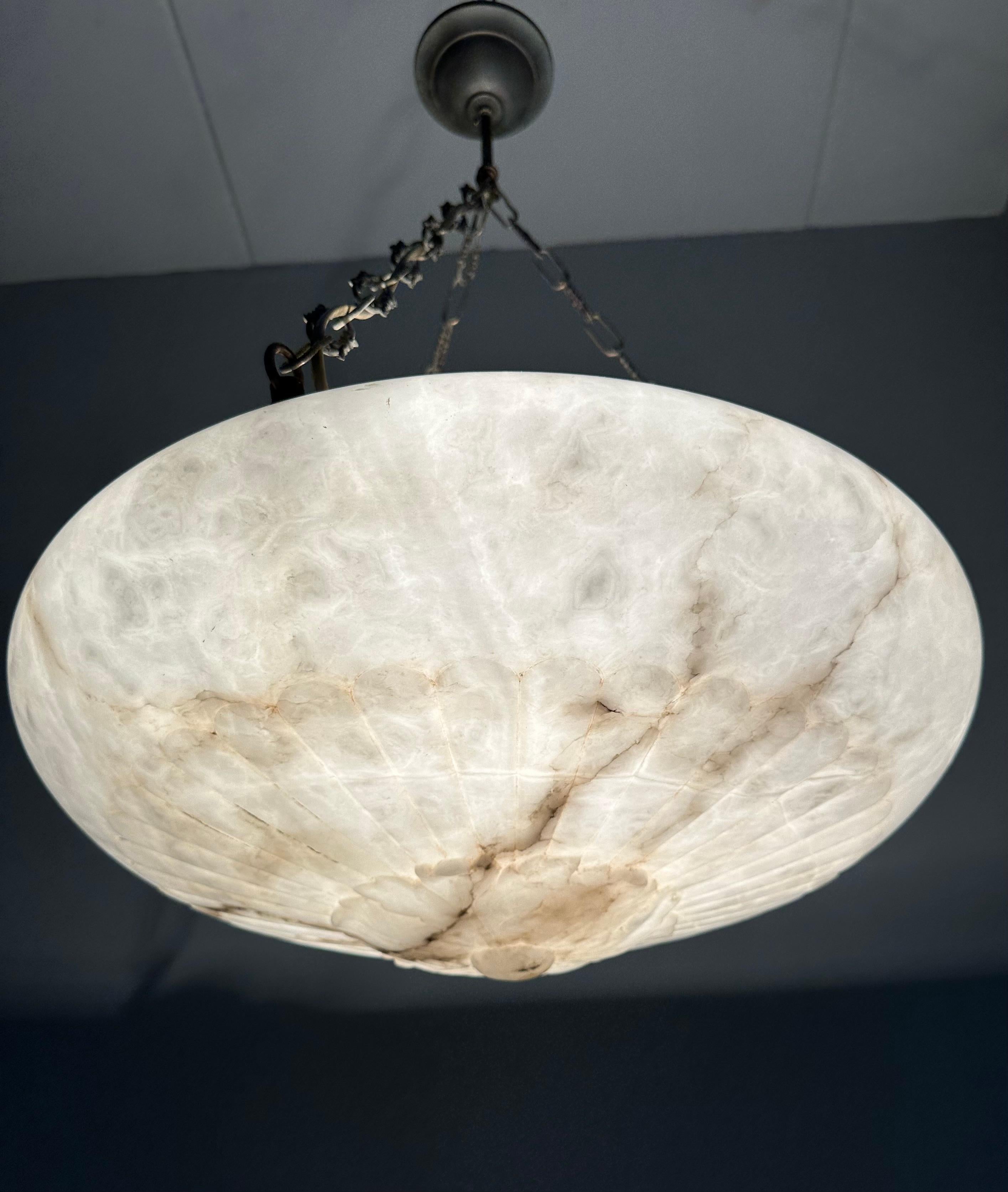 Gorgeous Antique 20 Inches in Diameter White & Black Alabaster Chandelier Light For Sale 8