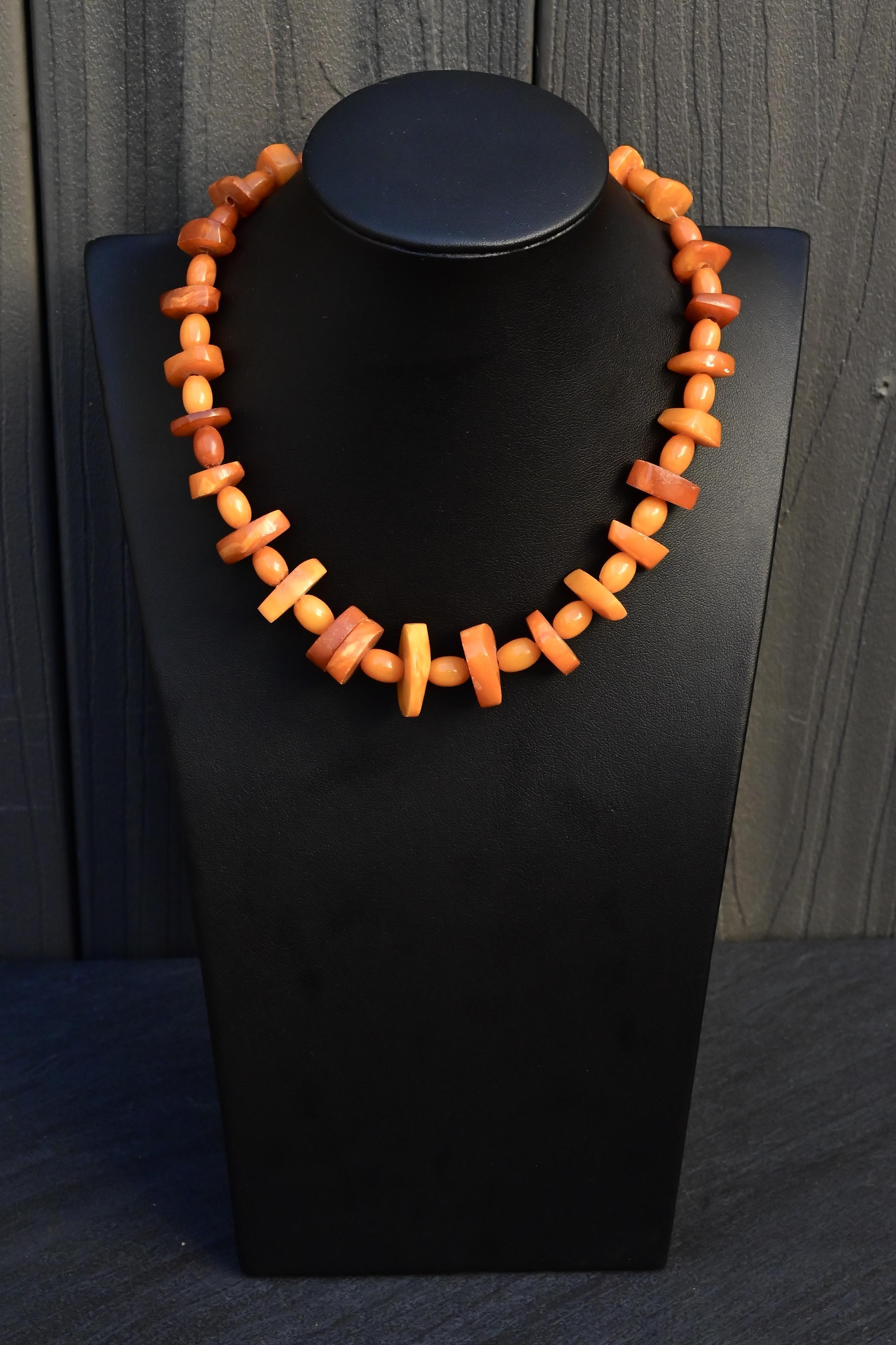 Gorgeous Antique Amber Necklace With Fabulous Shapes 30.10 Grams 4
