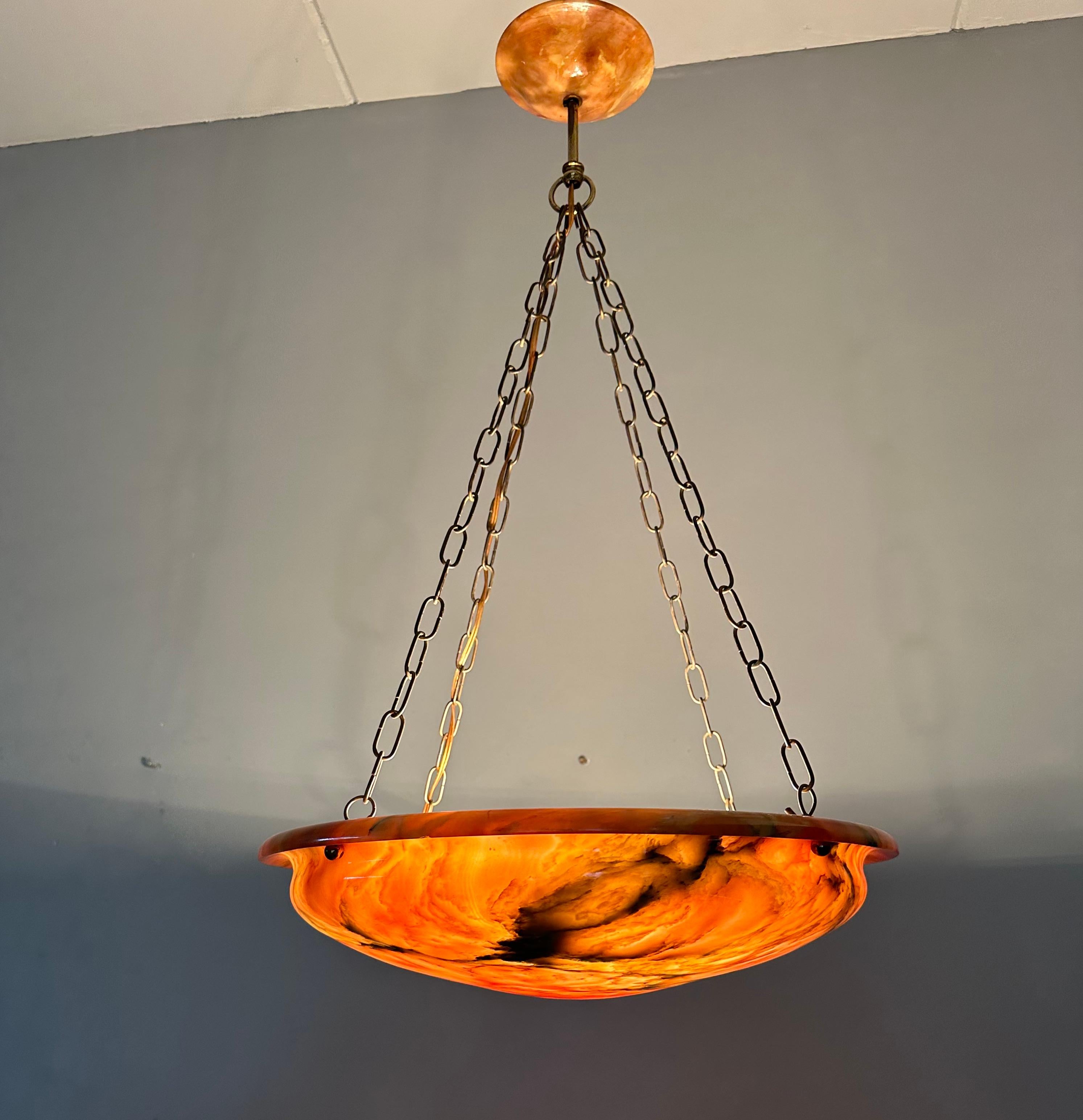 Striking Antique and Mint Condition, Large Alabaster Pendant Light / Fixture In Excellent Condition For Sale In Lisse, NL