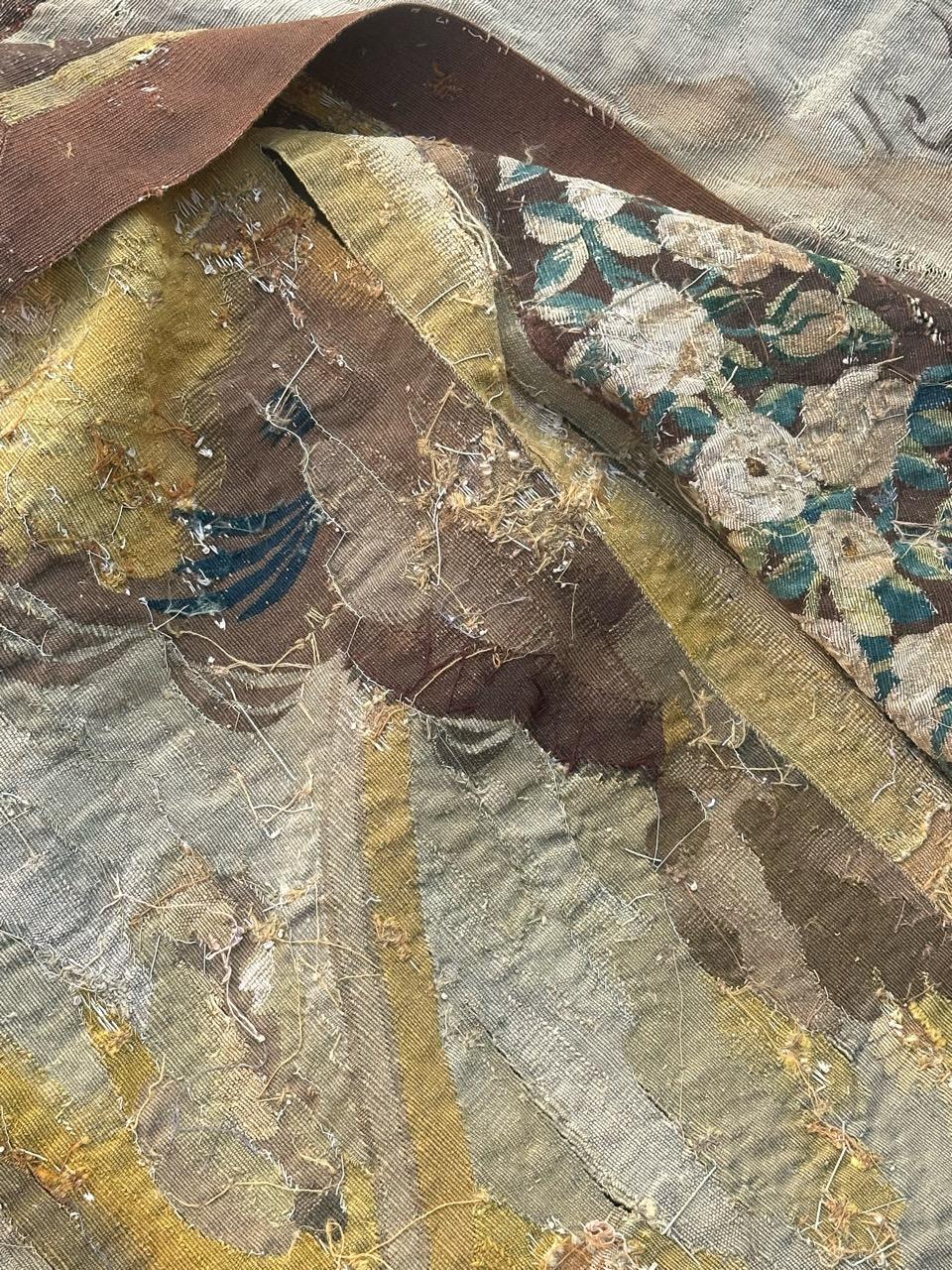 Magnifique tapisserie ancienne d'Aubusson du 17ème siècle représentant une scène de bataille historique en vente 8