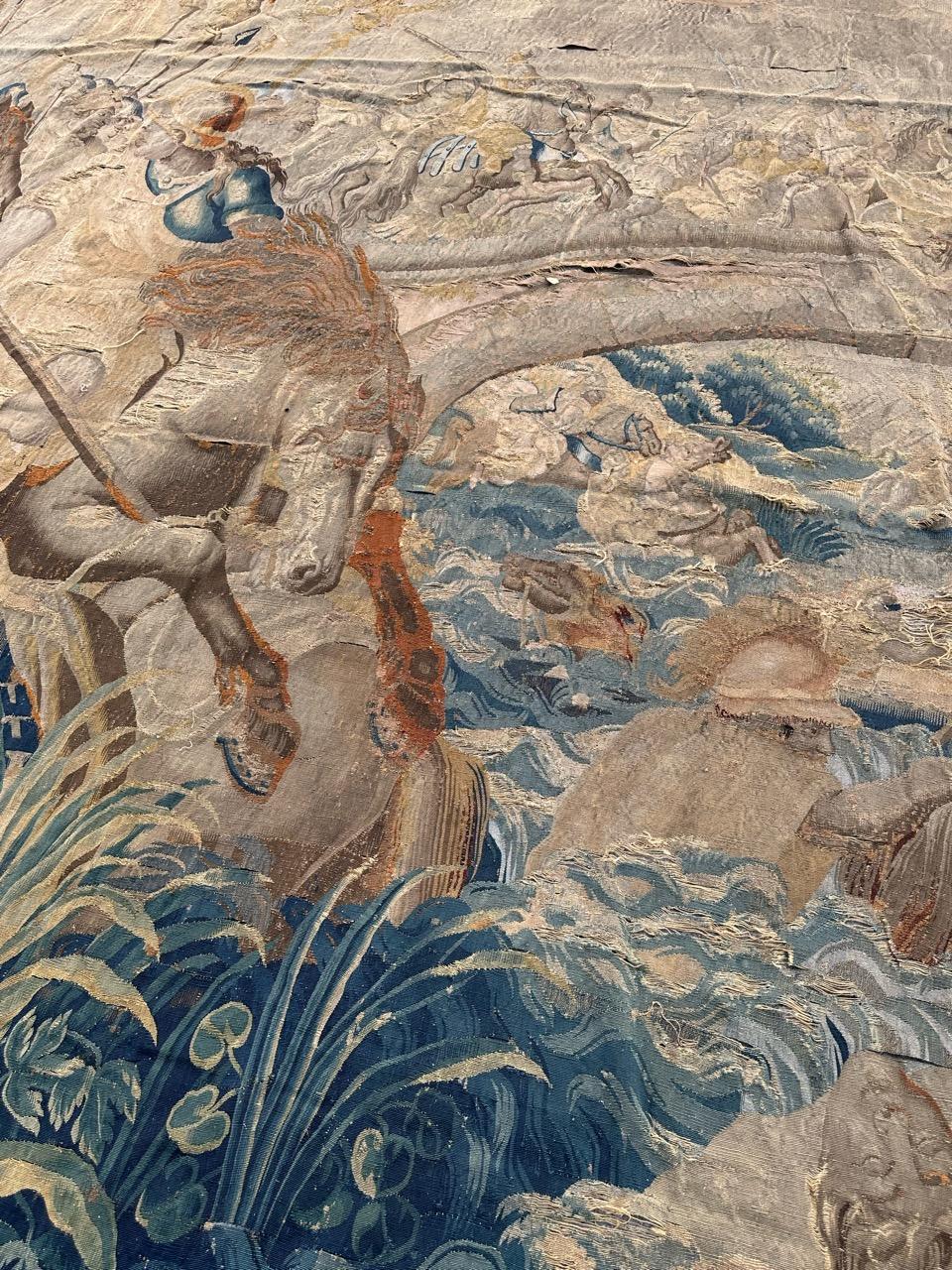 Magnifique tapisserie ancienne d'Aubusson du 17ème siècle représentant une scène de bataille historique Bon état - En vente à Saint Ouen, FR