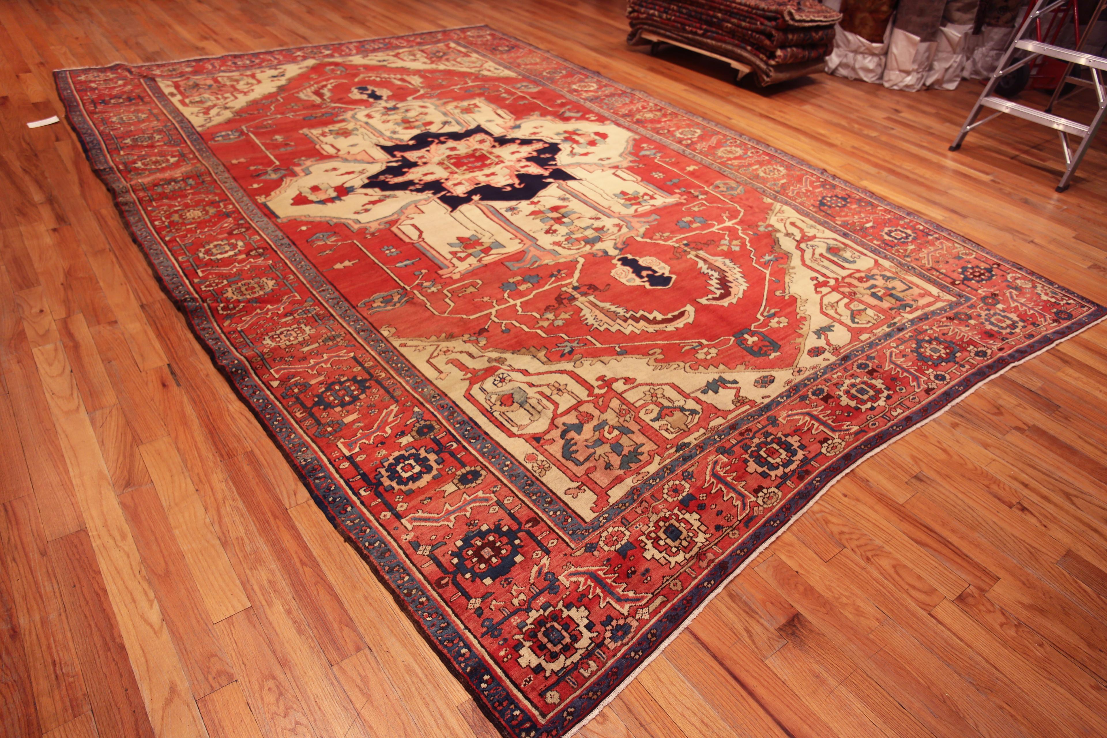 Gorgeous Antique Persian Serapi Geometric Medallion Rug, country of origin: Persia, Circa date 1900