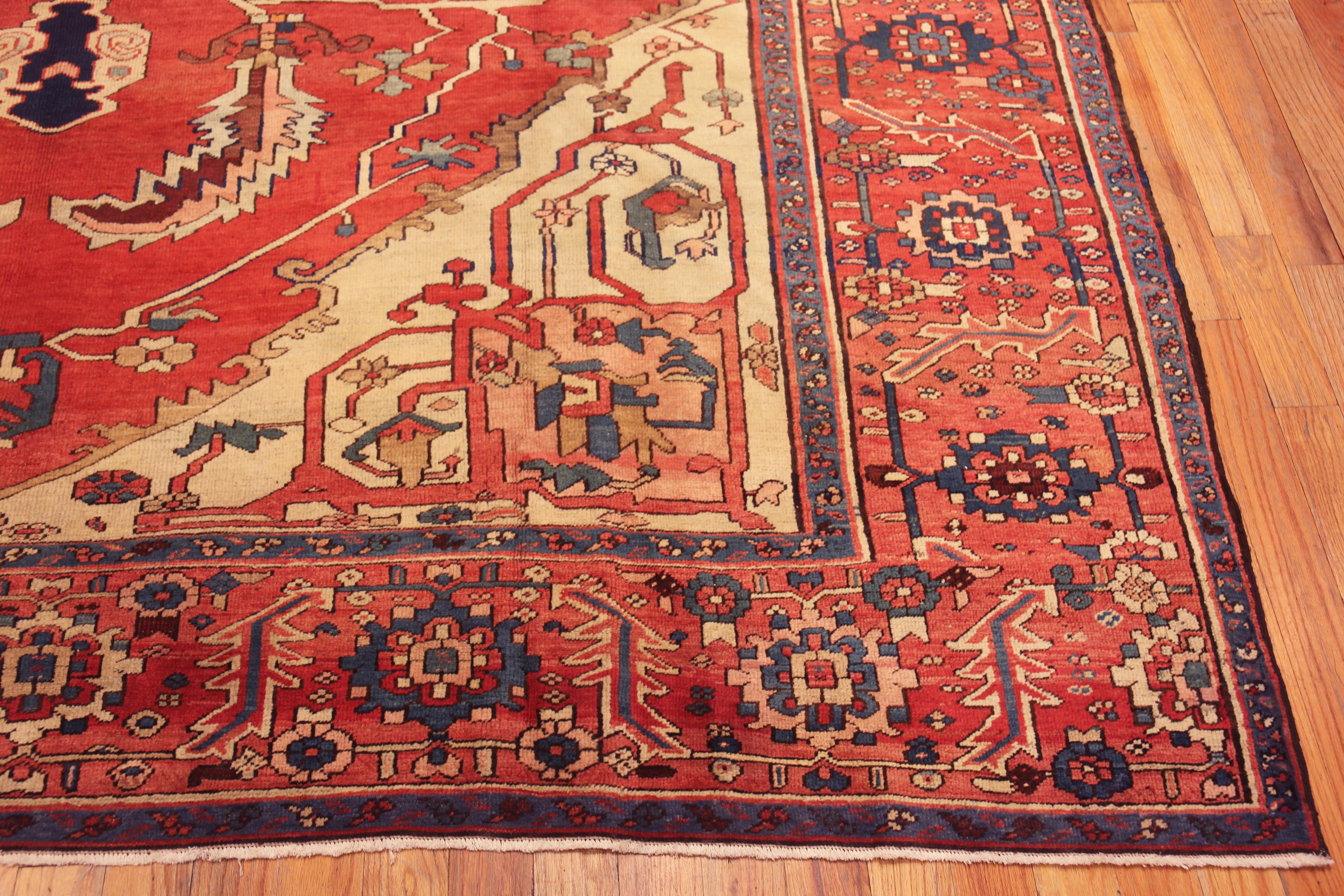 Gorgeous Antique Persian Serapi Geometric Medallion Rug 9'3