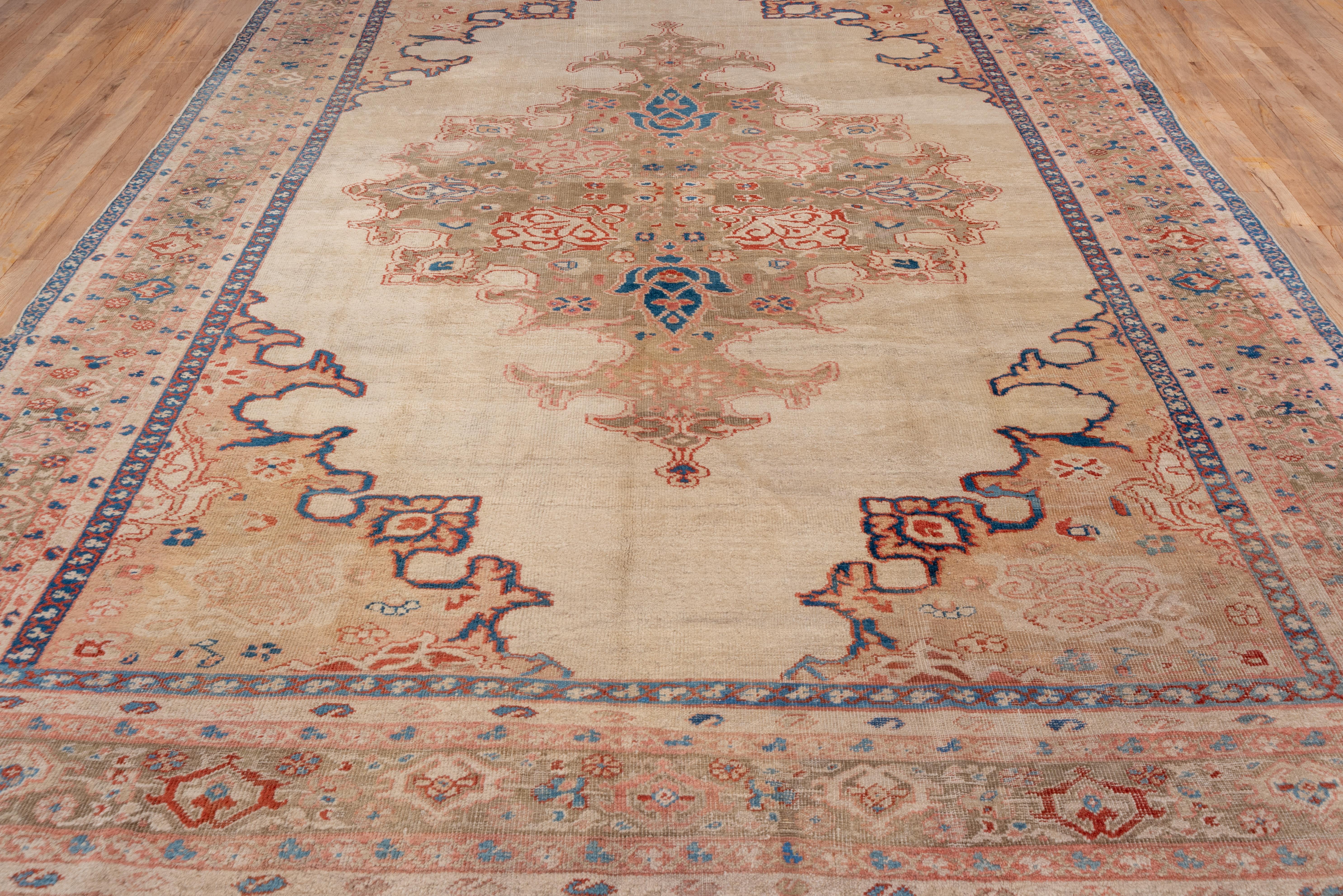 Gorgeous Antique Persian Sultanabad Carpet, Ivory Outer Field, Blue Accents In Good Condition For Sale In New York, NY