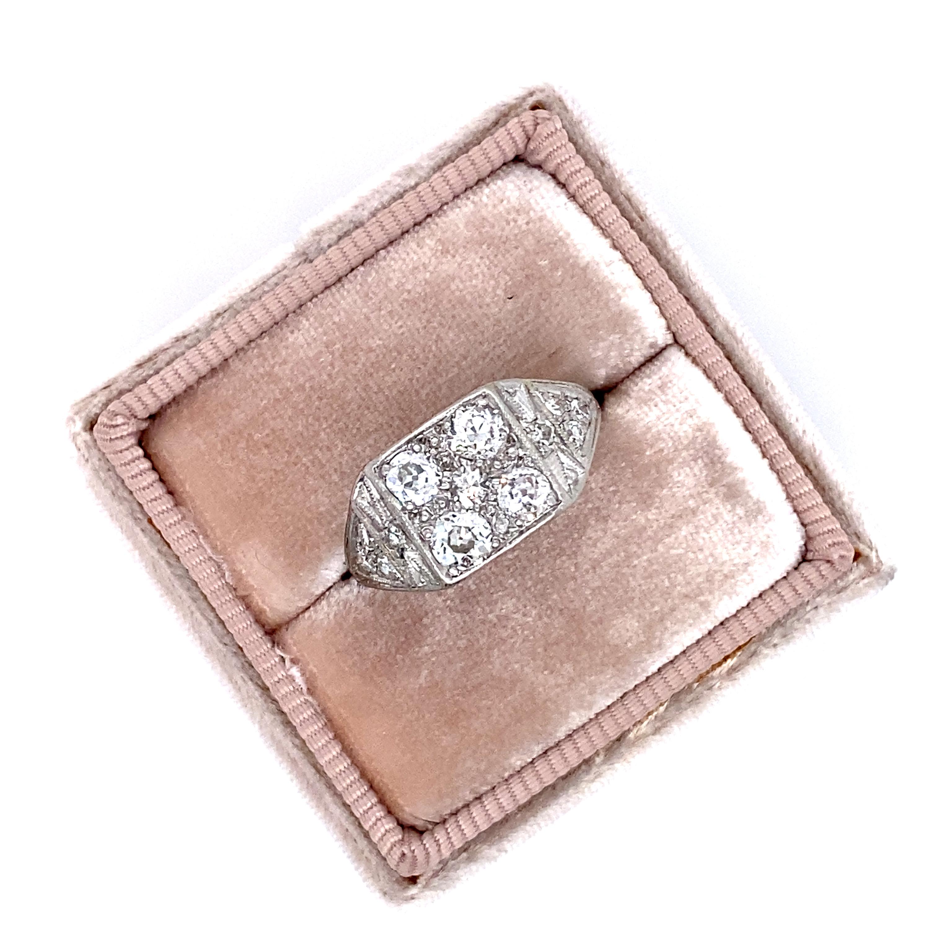 Art Deco Gorgeous Antique Platinum Diamond Cluster Ring Engagement Ring, 1.25ct For Sale