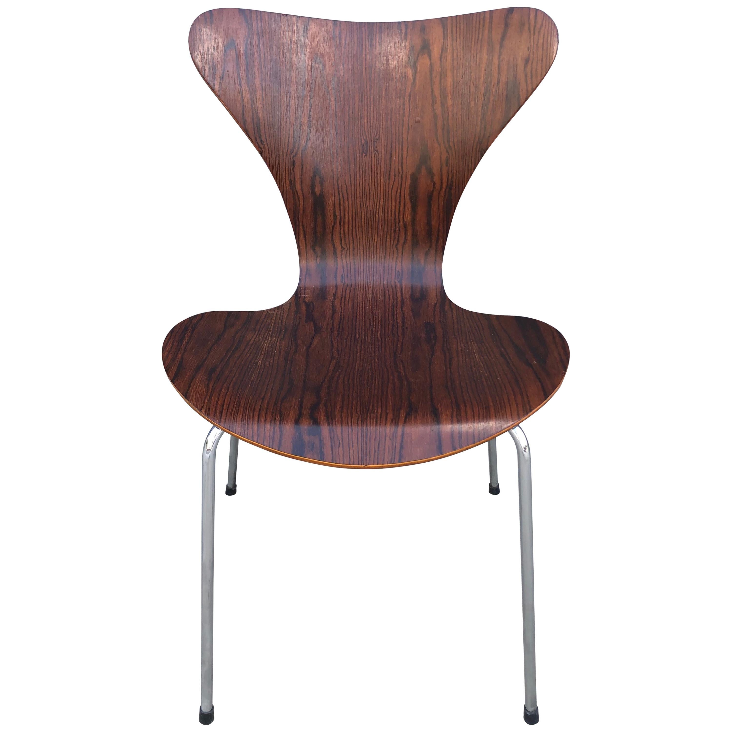 Gorgeous Arne Jacobsen Series 7 Chair