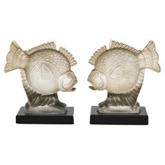 Paire de figurines en verre Art Déco Piranha moulée par Ferjac France, années 1930