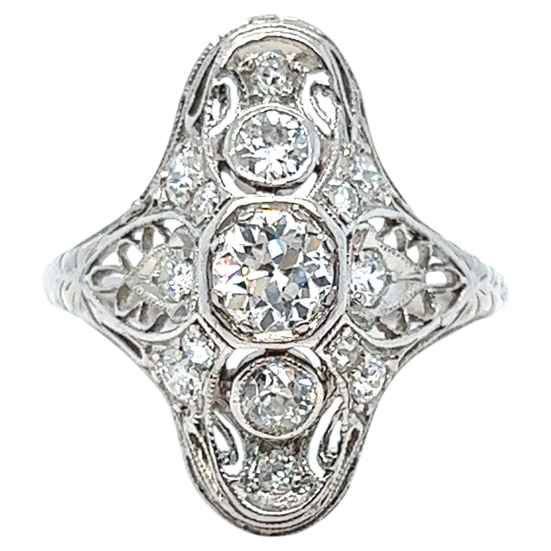 Wunderschöner Art Deco Vintage Platin-Diamant-Cluster-Ring-Ehering - 1.30 Karat.