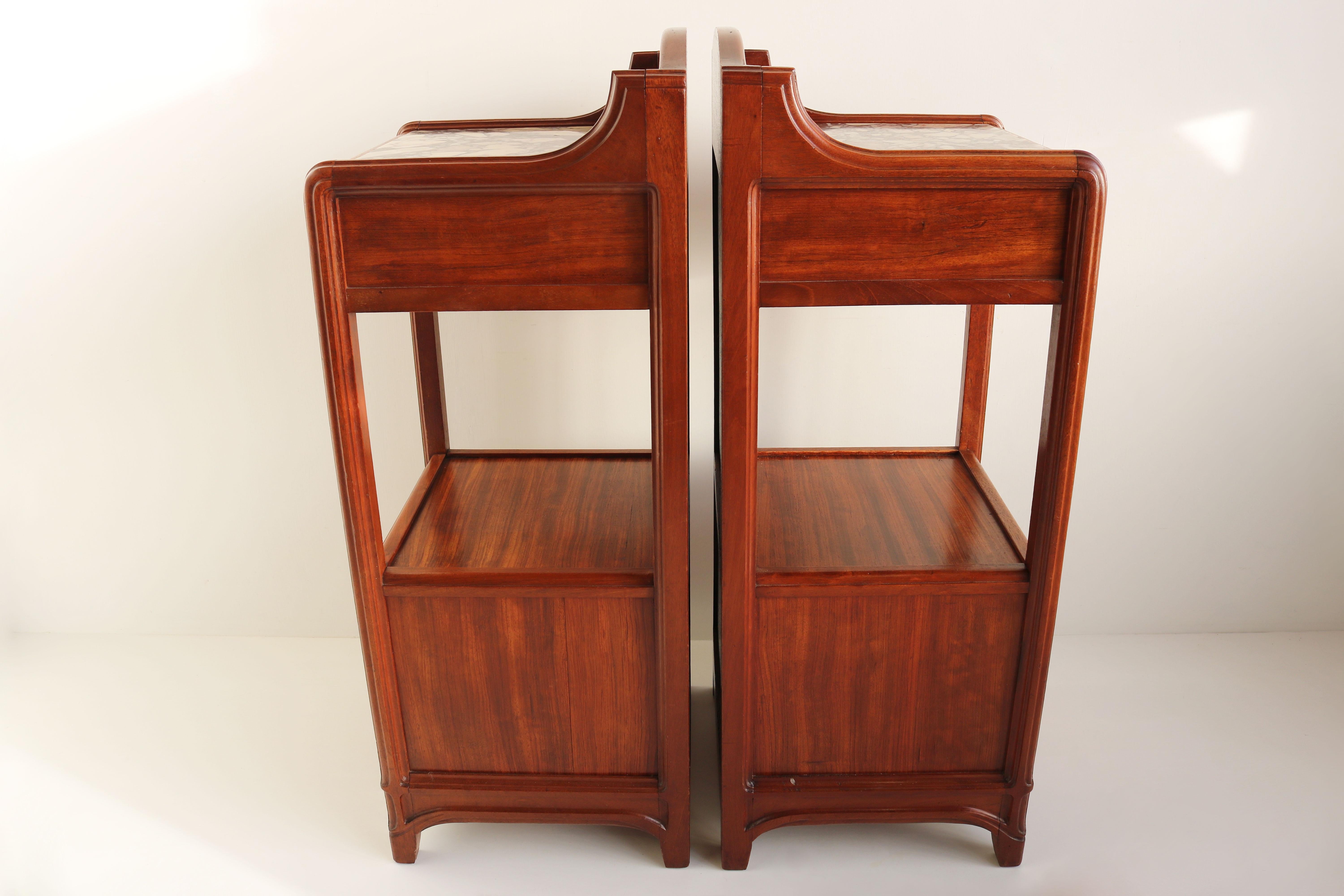 Preciosa pareja de mesillas de noche antiguas Art Nouveau / Art Déco Paul Alexandre Dumas en venta 2