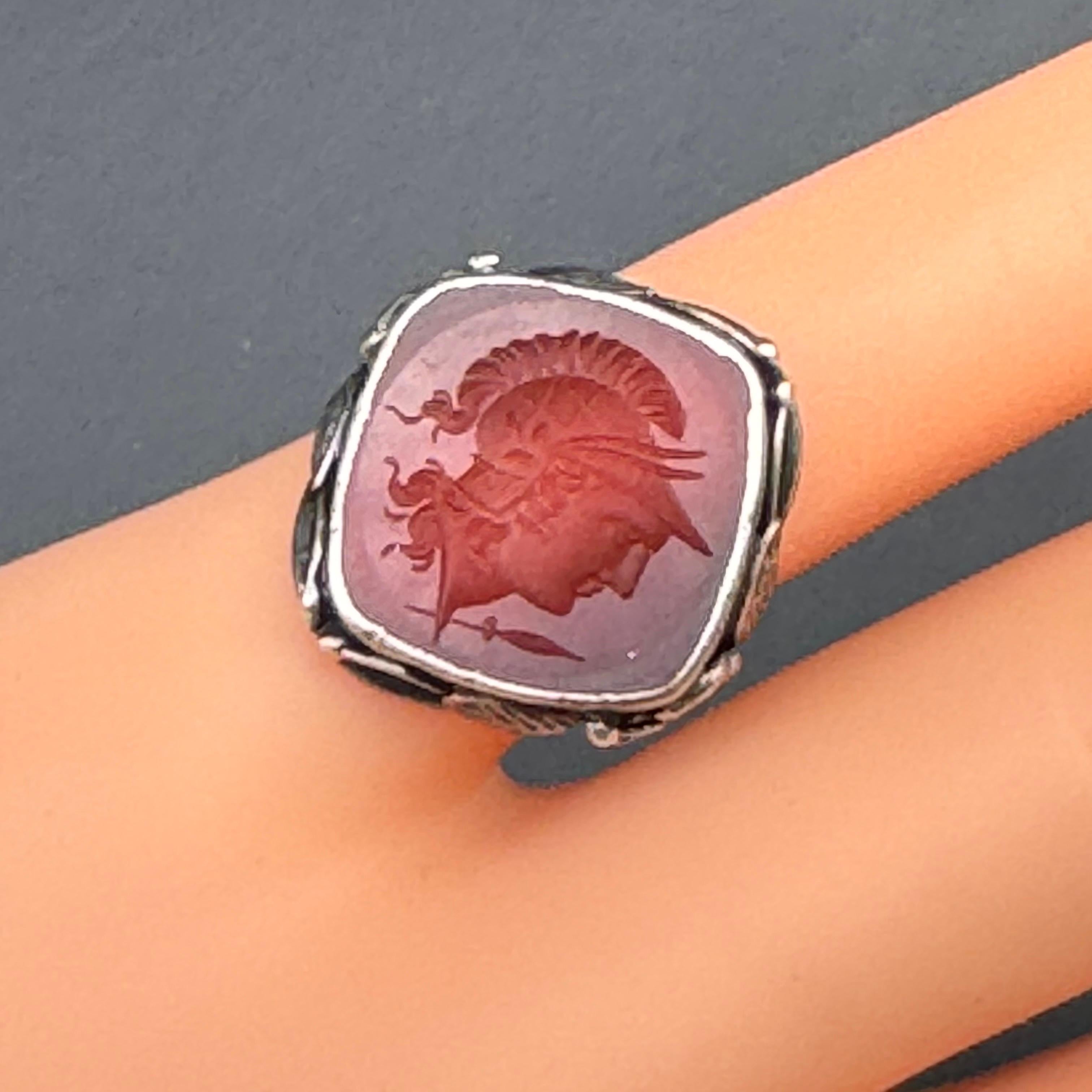 Precioso anillo Arts & Crafts Nouveau de plata de ley tallada Ca en venta 4