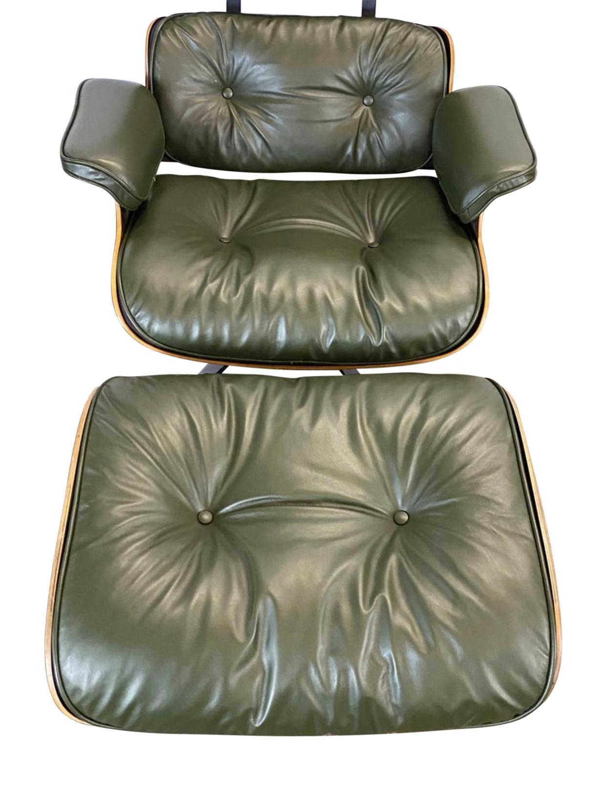 Mid-Century Modern Gorgeous Avocado Eames Lounge Chair and Ottoman