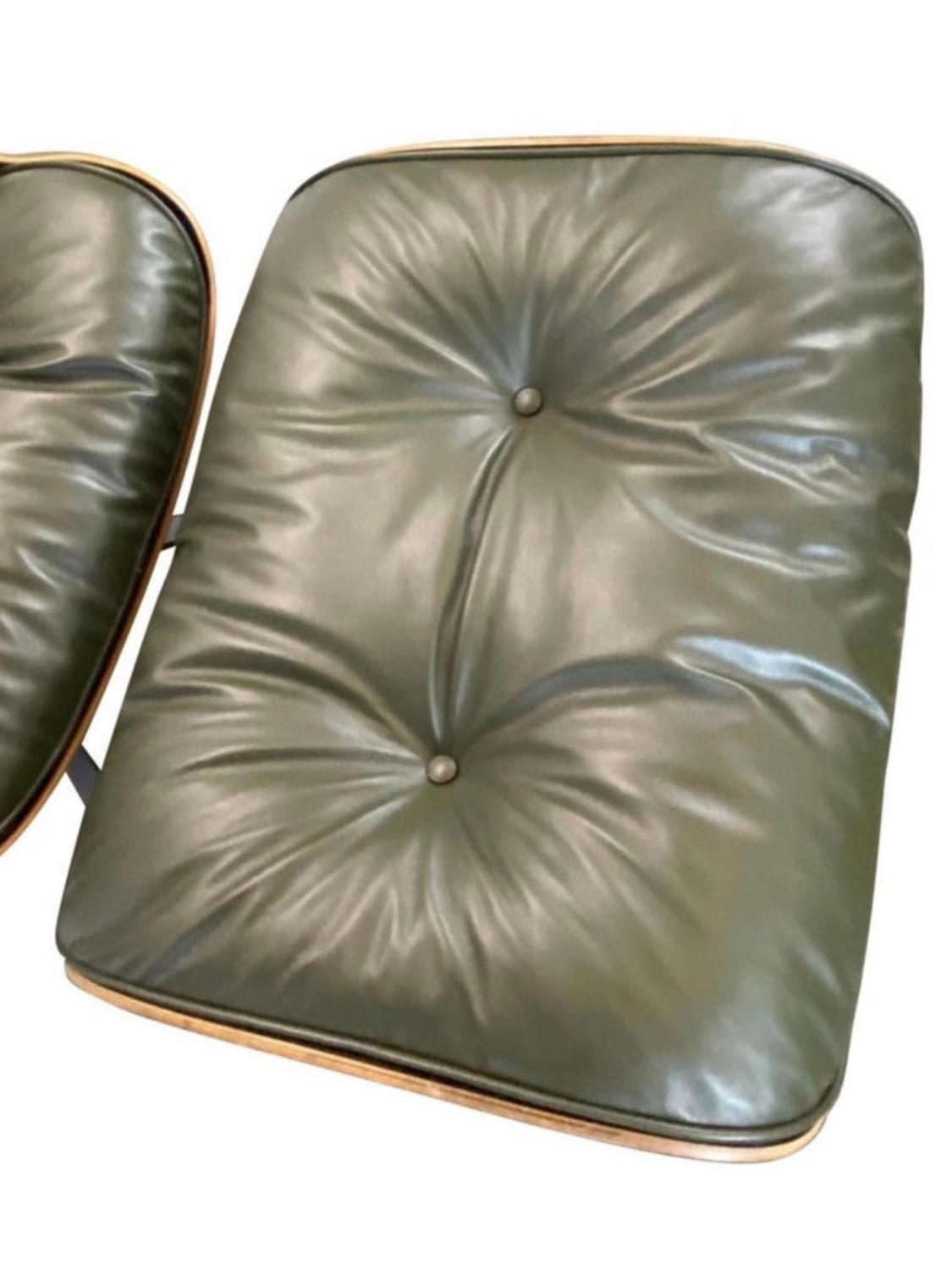 Leather Gorgeous Avocado Eames Lounge Chair and Ottoman For Sale