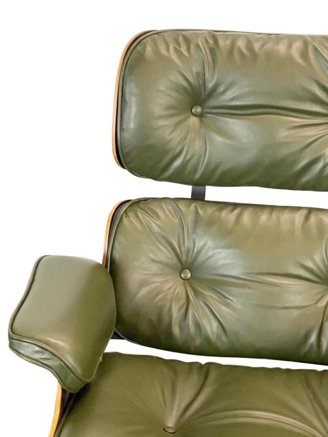 20th Century Gorgeous Avocado Eames Lounge Chair and Ottoman