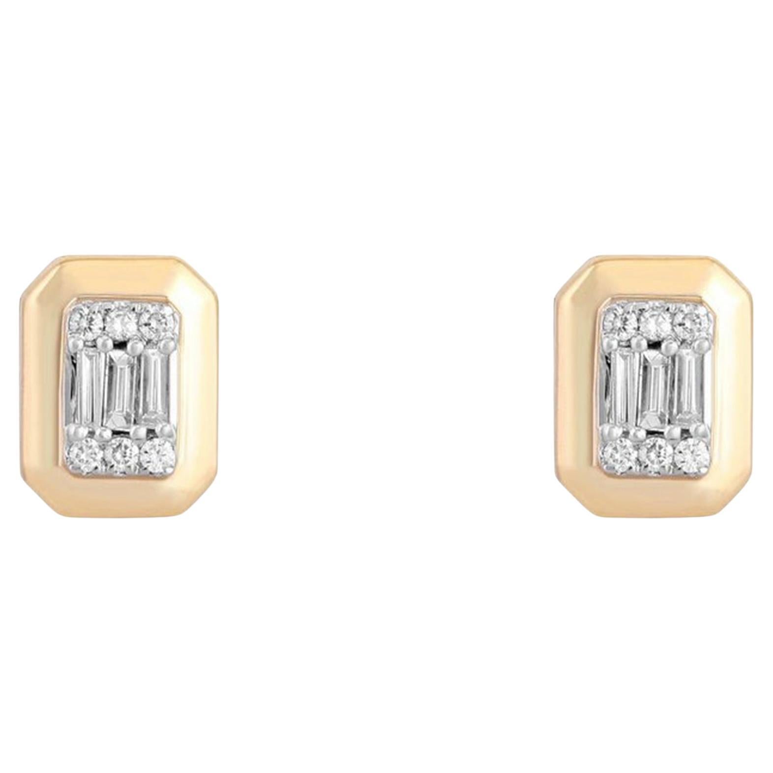 Gorgeous Baguette 14K (or 18k upon request) Yellow Gold Diamond Stud Earrings For Sale