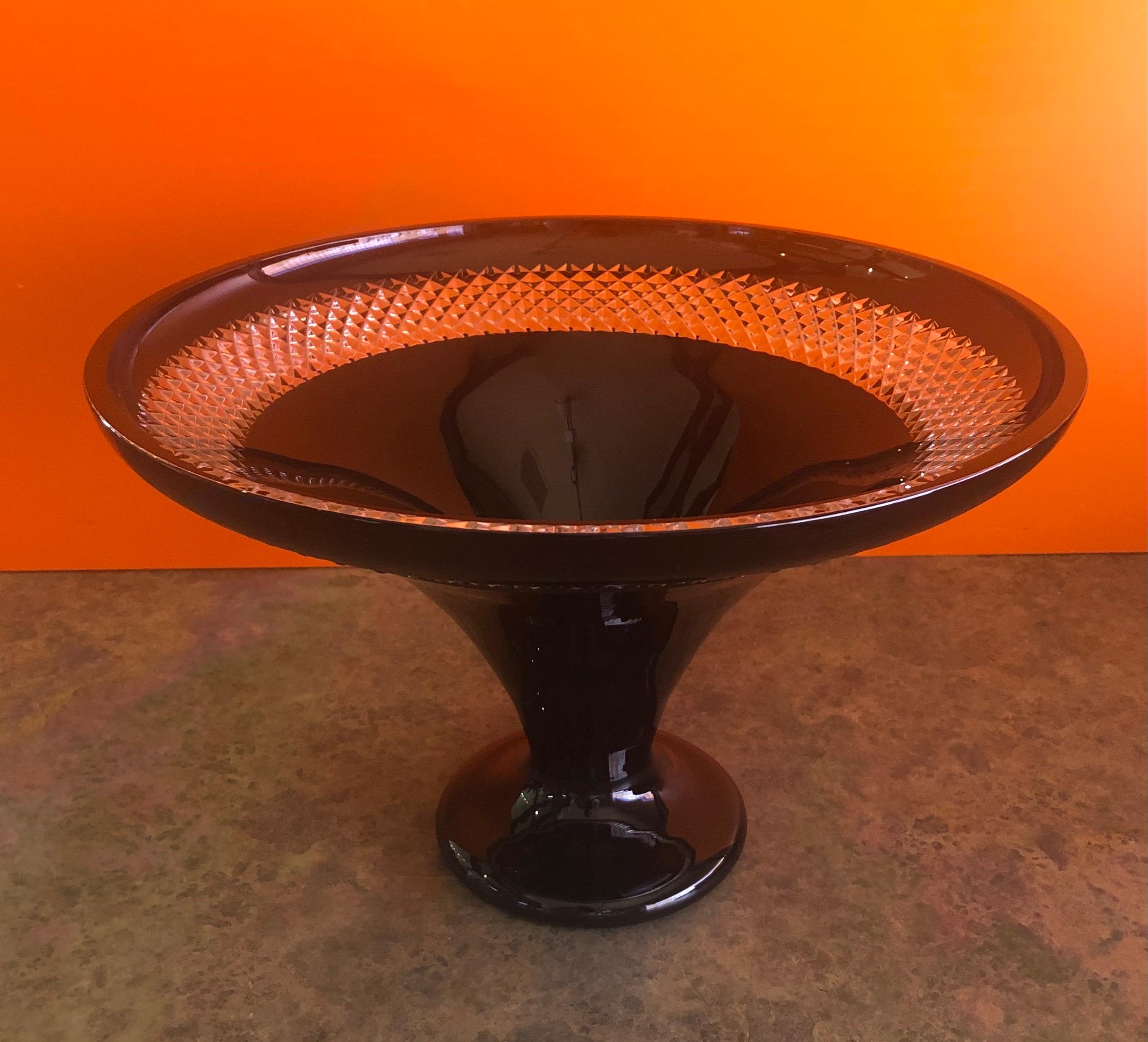 Gorgeous Black Cut Footed Crystal Centerpiece Bowl by John Rocha for Waterford In Good Condition In San Diego, CA