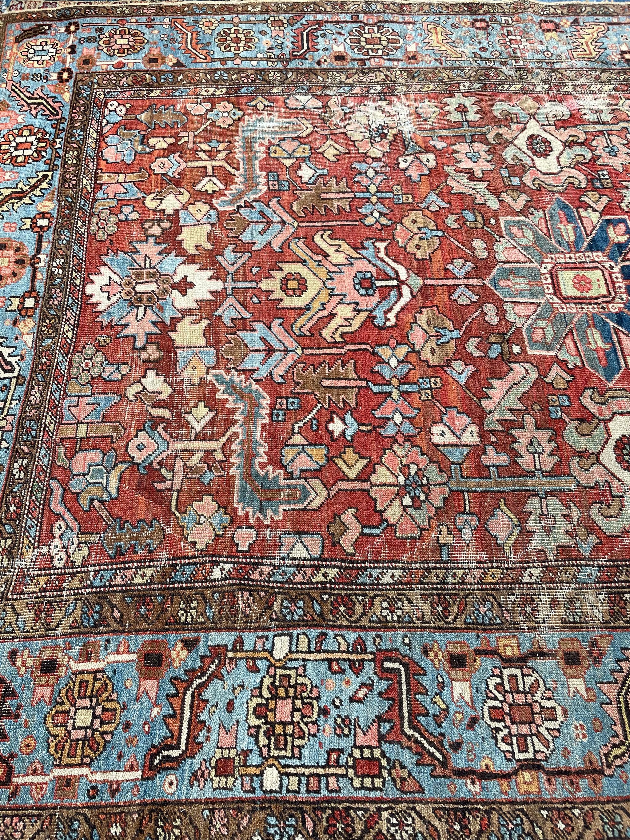 Gorgeous Blooming Jungle Antique Rug, circa. 1915-1925 For Sale 7