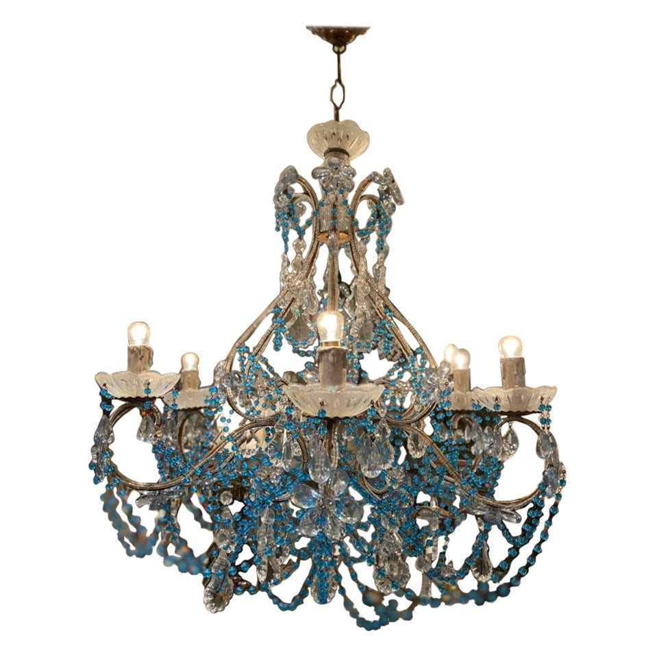 Splendido lampadario a rosetta blu e perline trasparenti, Francia, inizio XX secolo in vendita