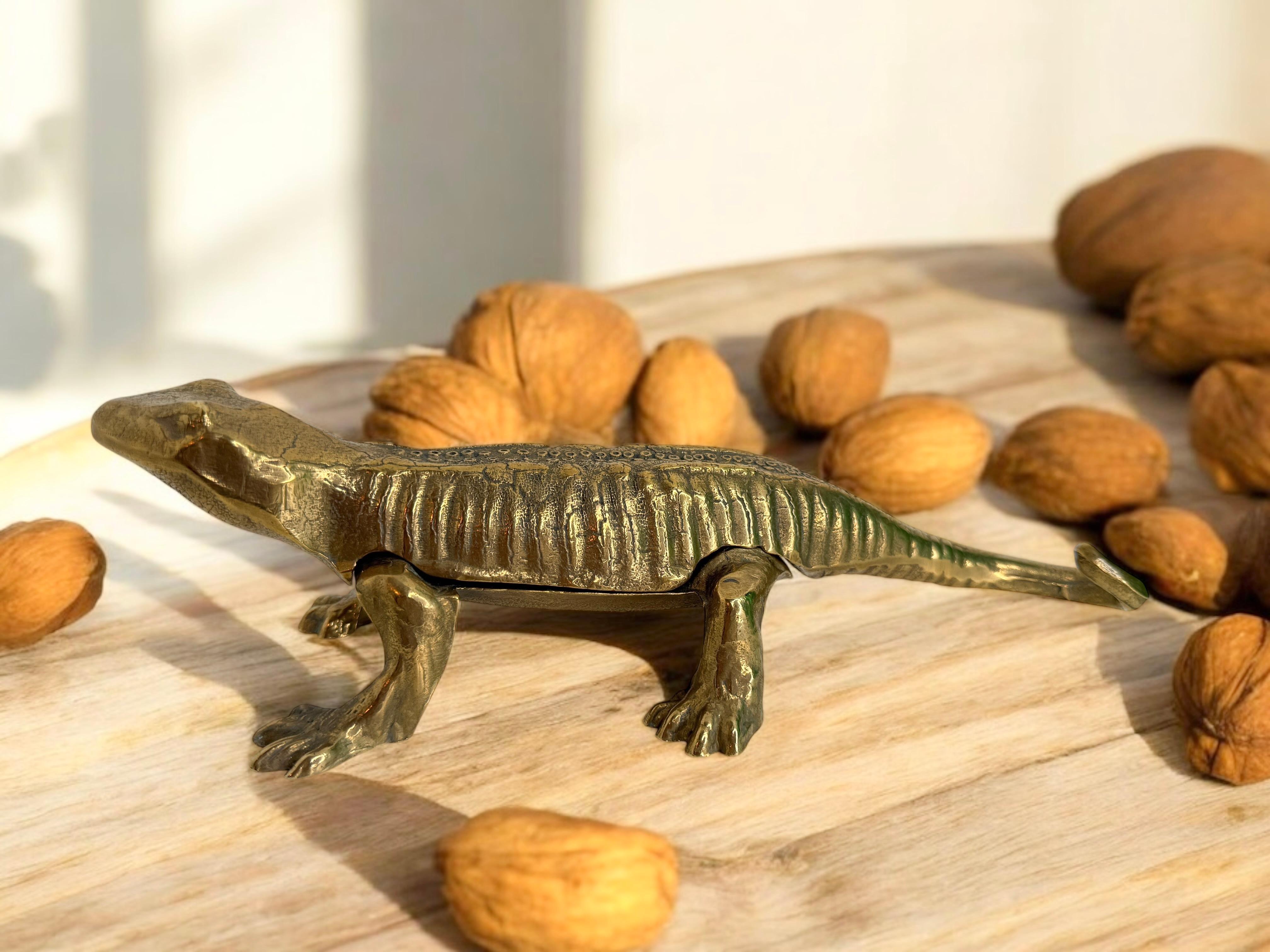 Gorgeous Brass Lizard Nutcracker Vintage, France, 1960s Mid Century Modern For Sale 5
