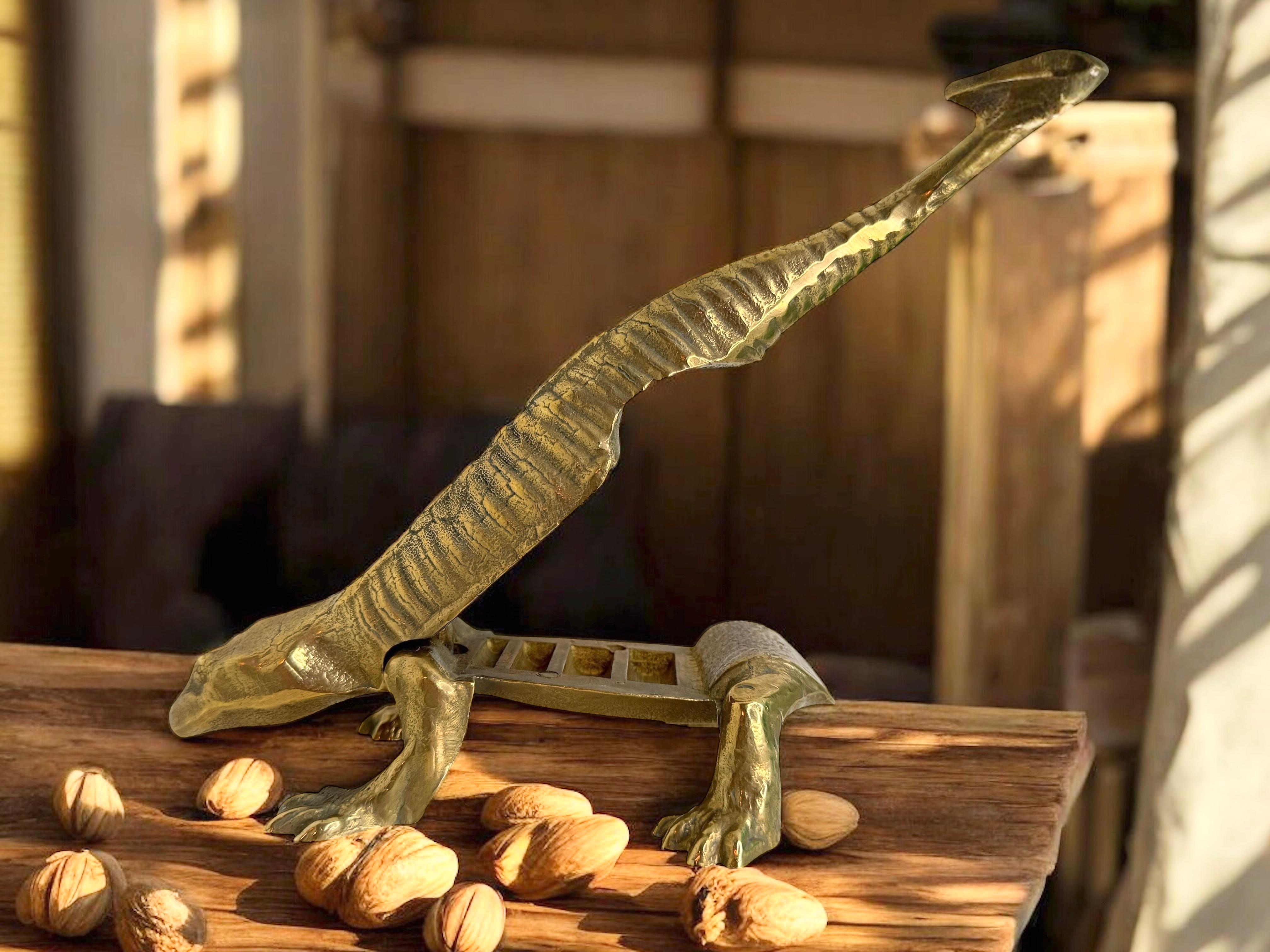 Gorgeous Brass Lizard Nutcracker Vintage, France, 1960s Mid Century Modern For Sale 11