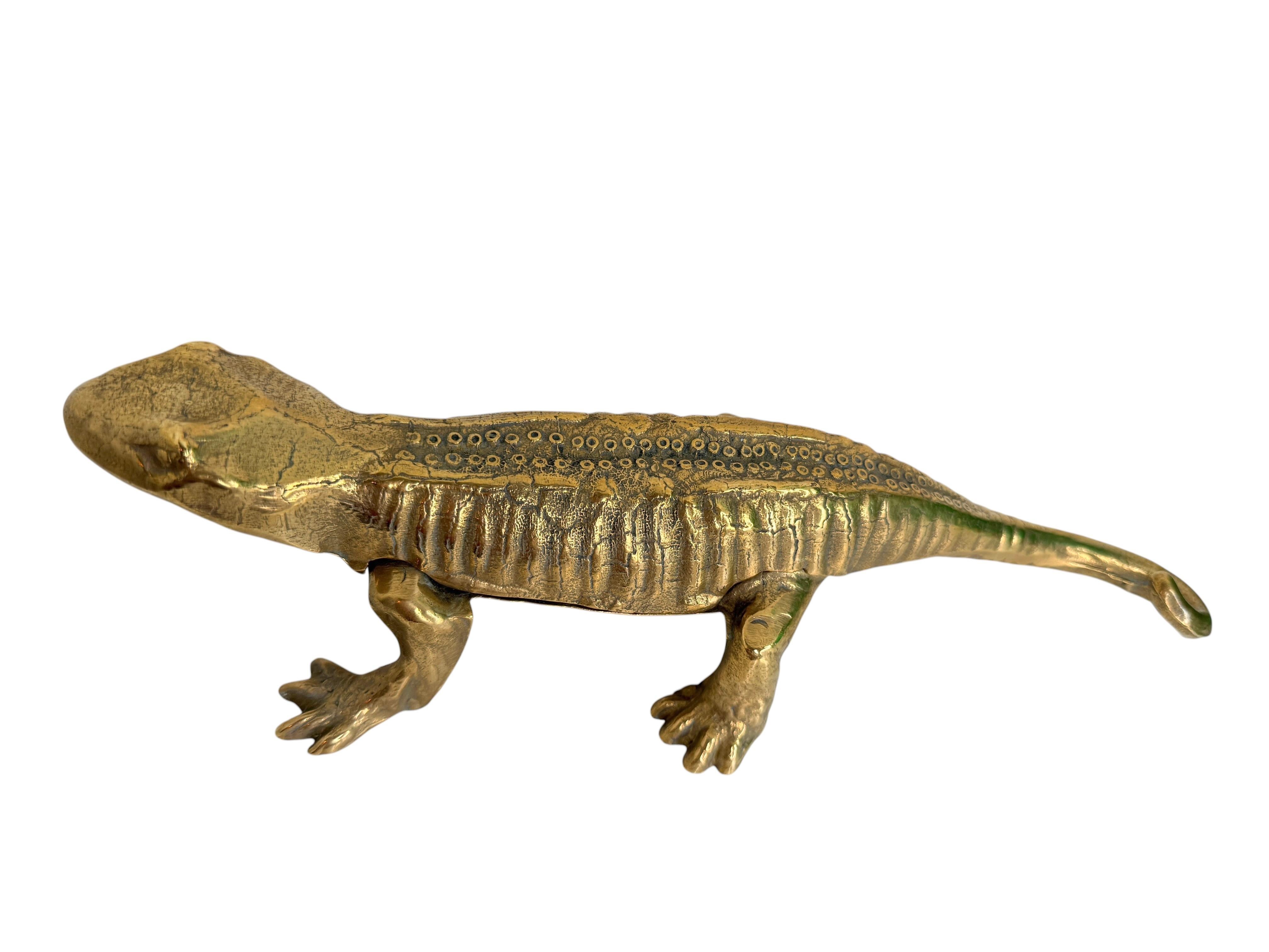 Classic early 1960s french large and heavy nutcracker shaped like an lizard. Nice addition to your room, to use it as is or just for your collection of bronze items. Found at an estate sale in Strasbourg, Alsace, France.