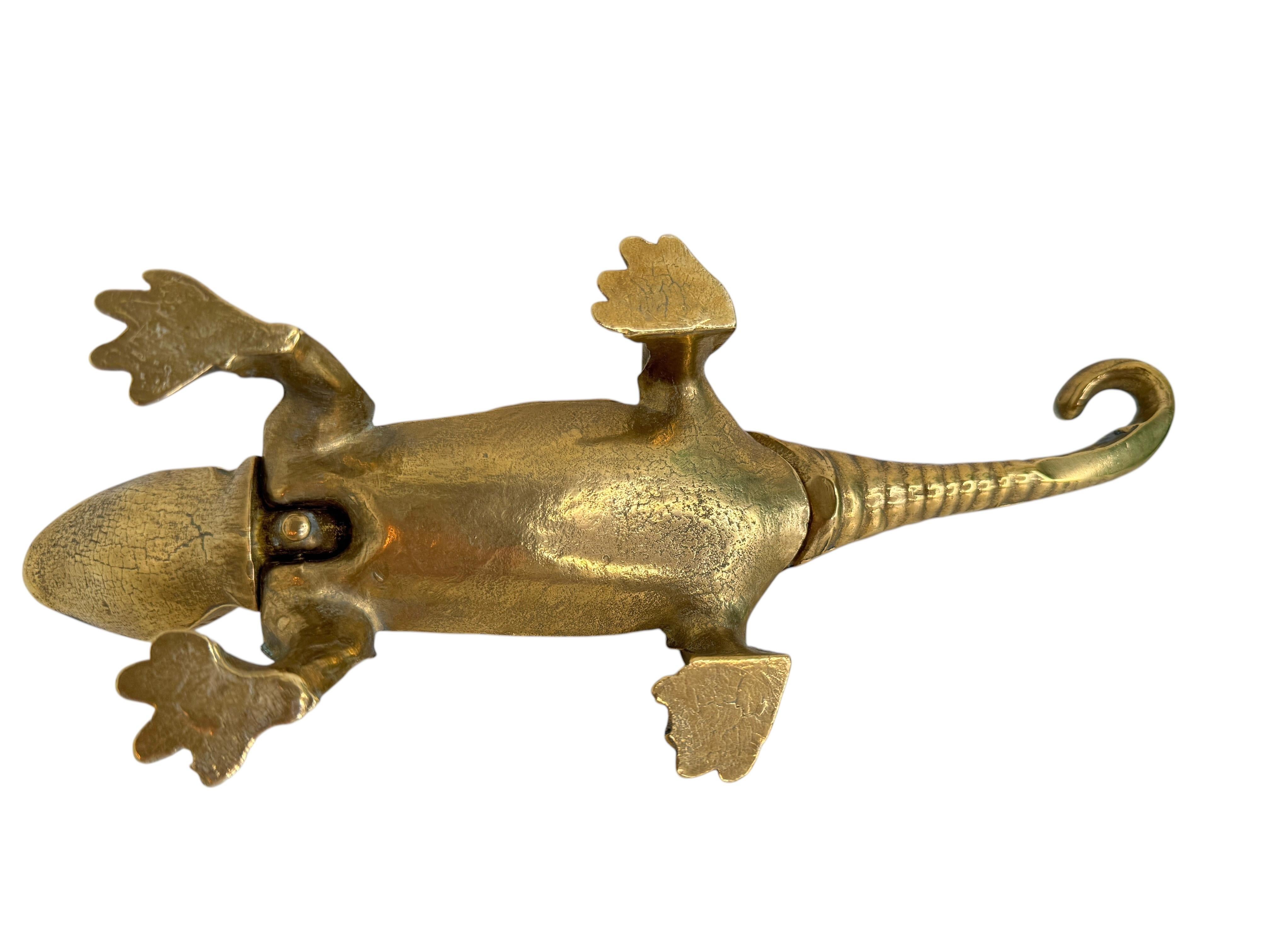 Gorgeous Brass Lizard Nutcracker Vintage, France, 1960s Mid Century Modern For Sale 2