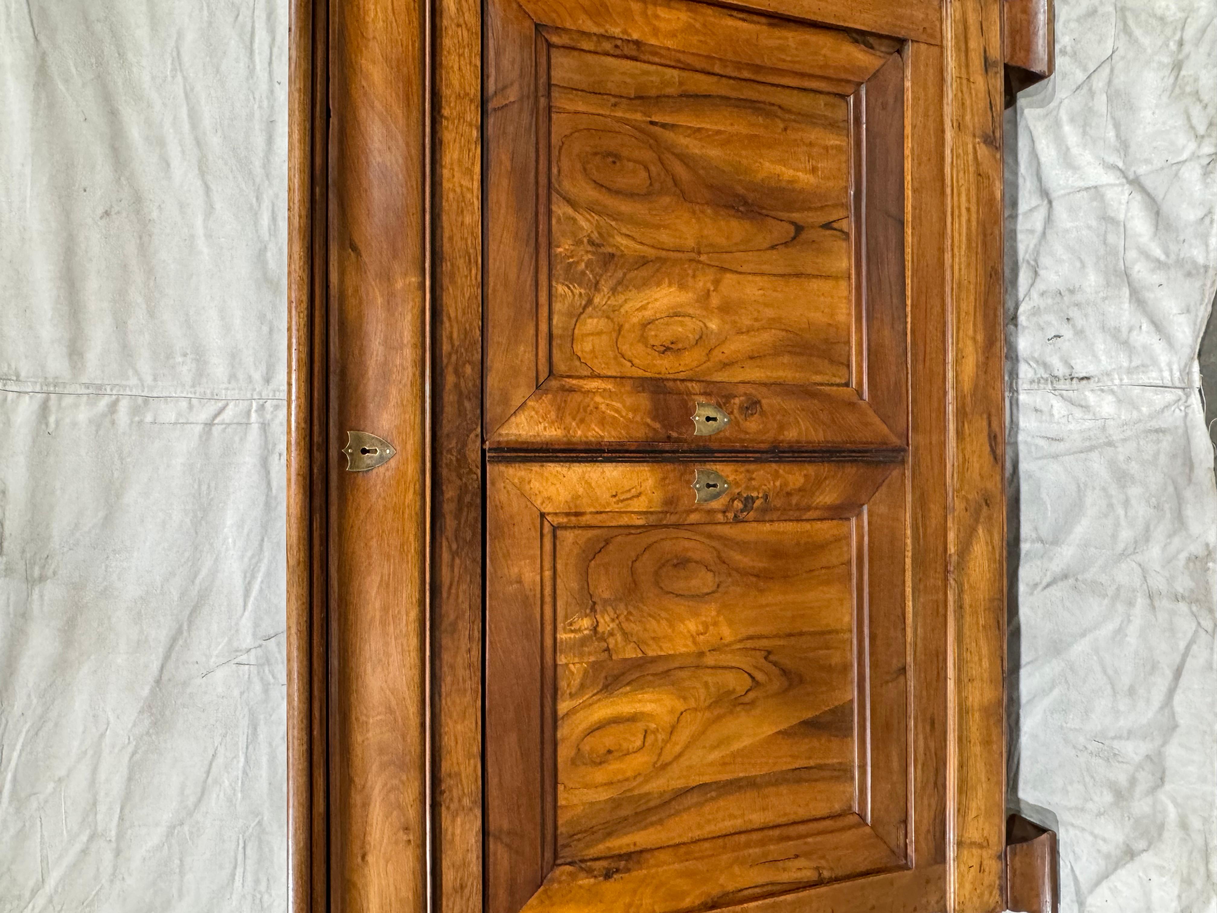 French Gorgeous Burl Veneer Louis Phillipe Cabinet