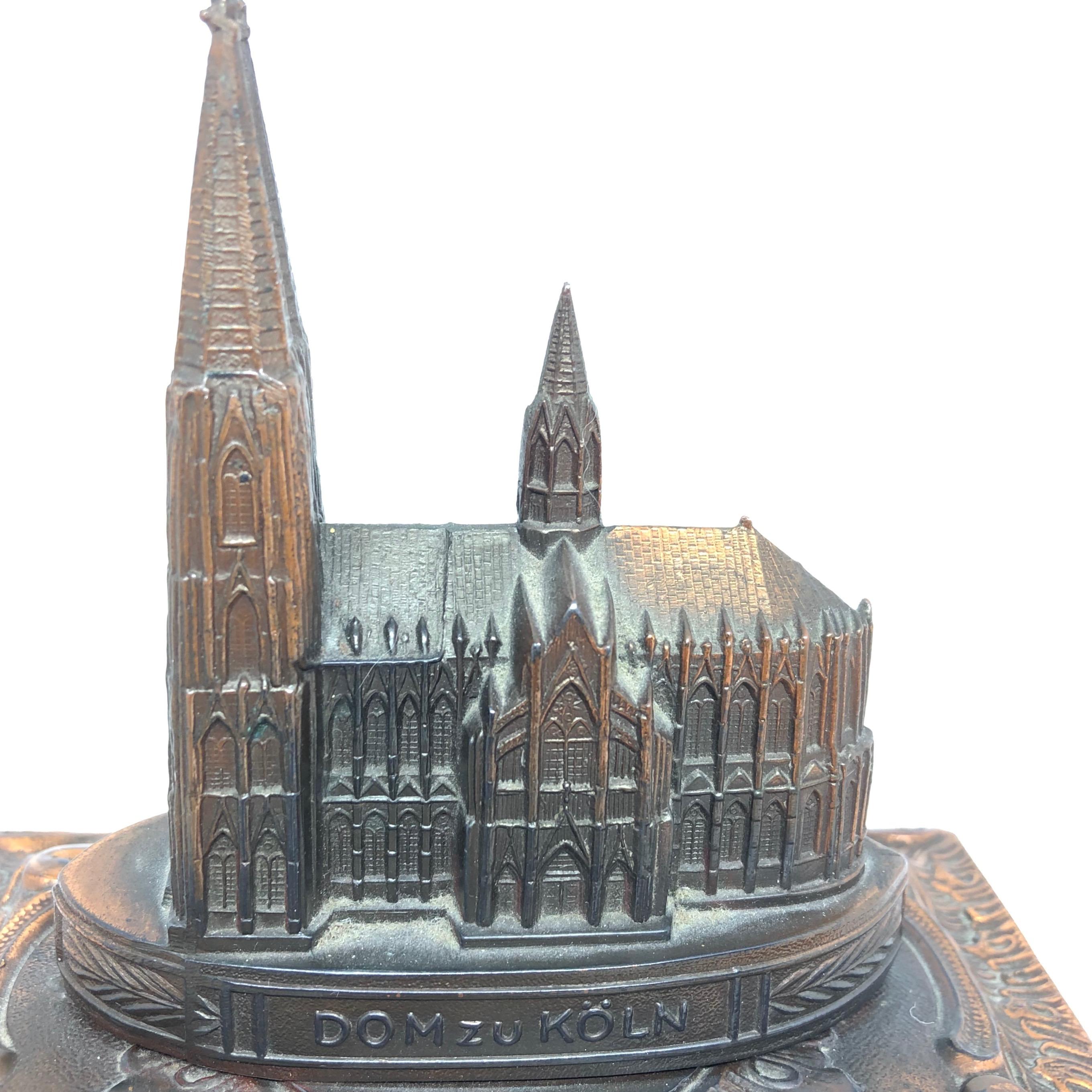 Gorgeous Cathedral Cologne Souvenir Trinket Jewelry Box Antique, German, 1950s In Good Condition For Sale In Nuernberg, DE