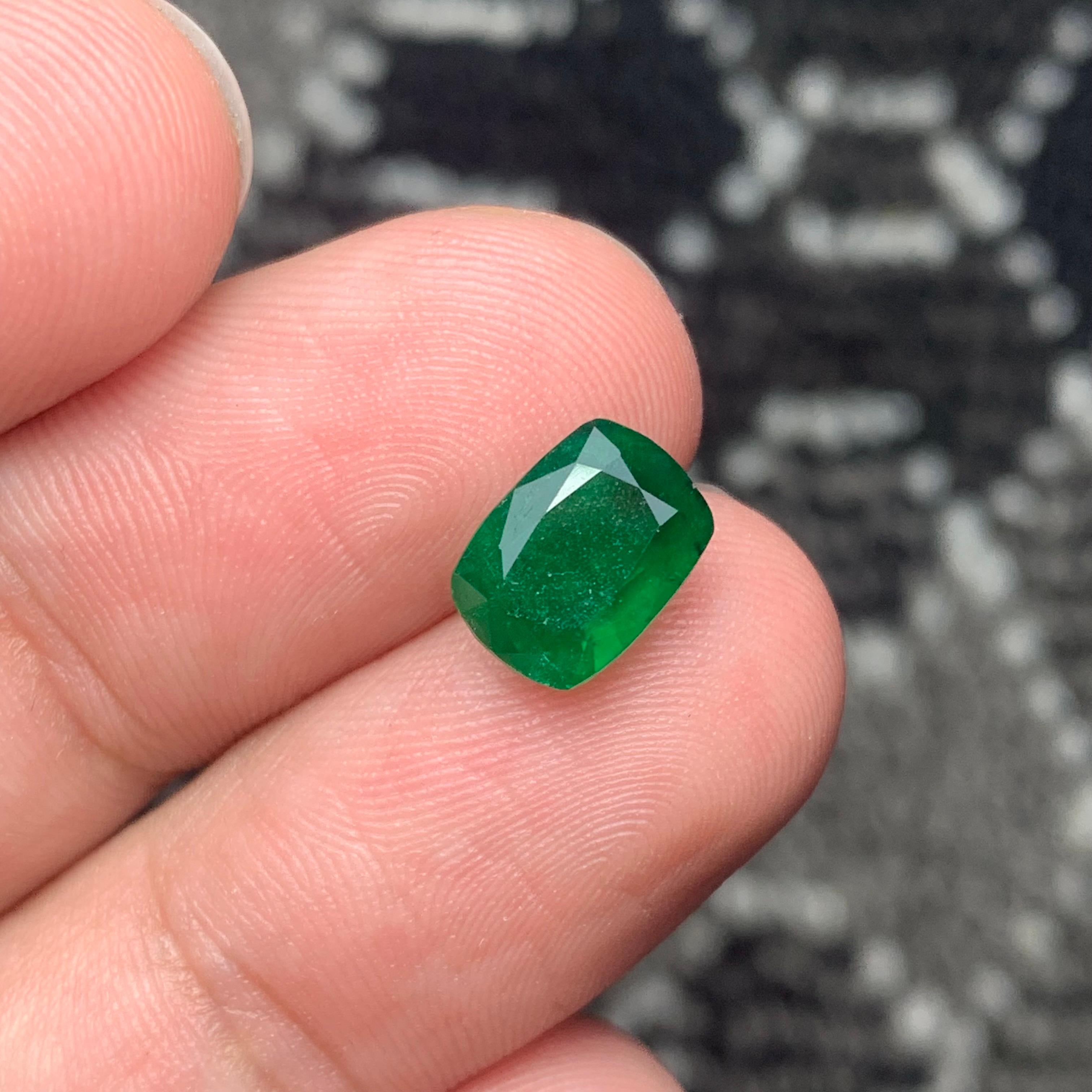 Gorgeous Certified Natural Green Emerald from Swat Pakistan Mine 1.96 Carat 4