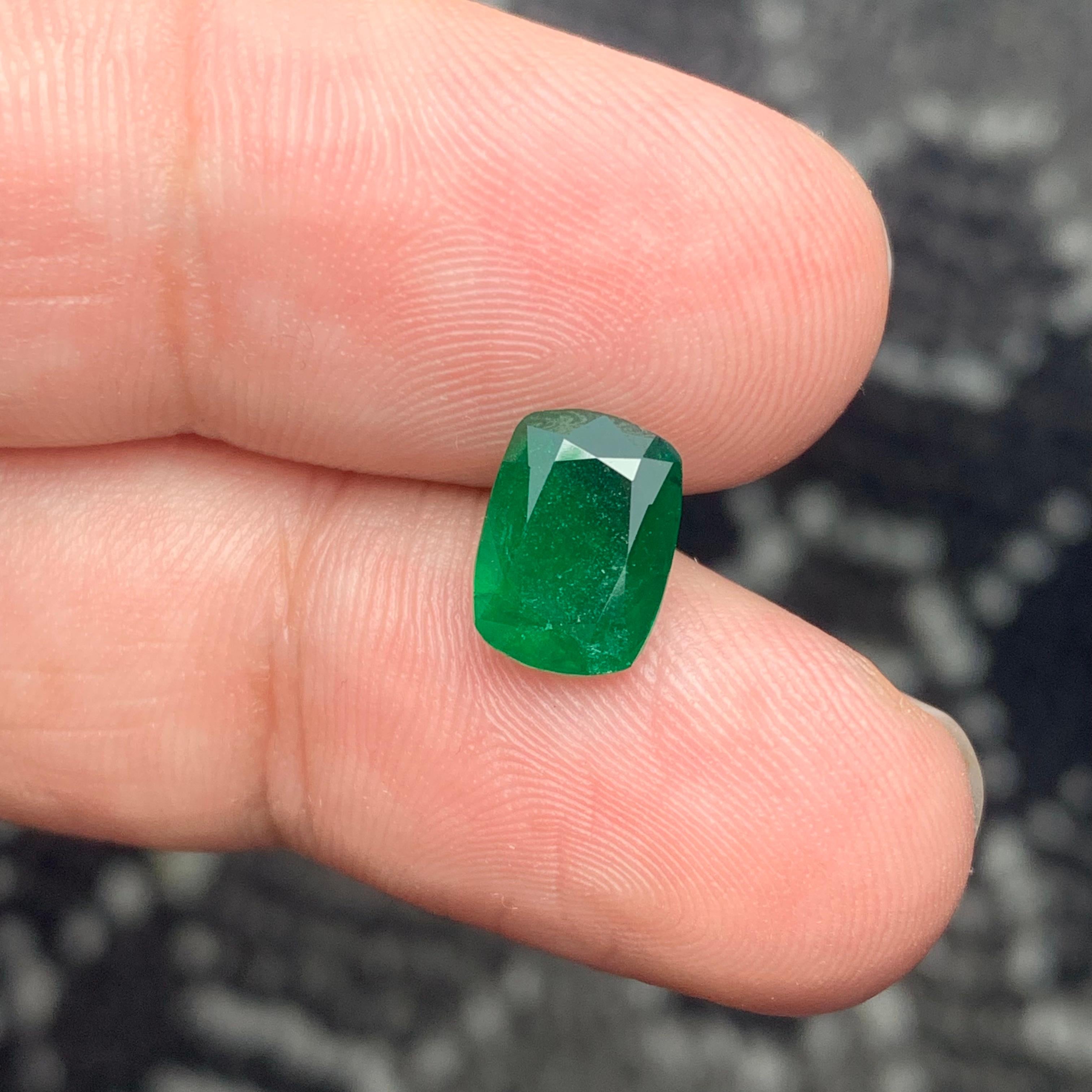Gorgeous Certified Natural Green Emerald from Swat Pakistan Mine 1.96 Carat 8