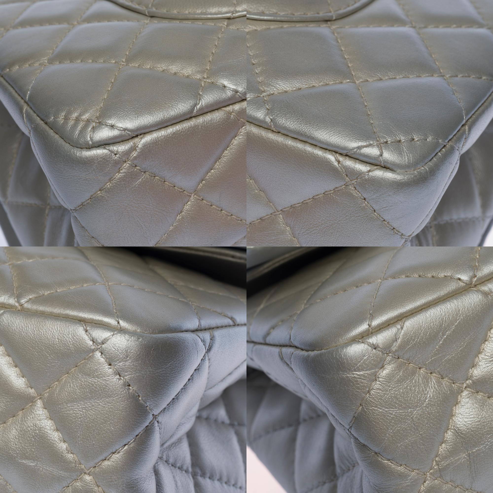 Gorgeous Chanel 2.55 double flap shoulder bag in silver quilted leather, SHW For Sale 5