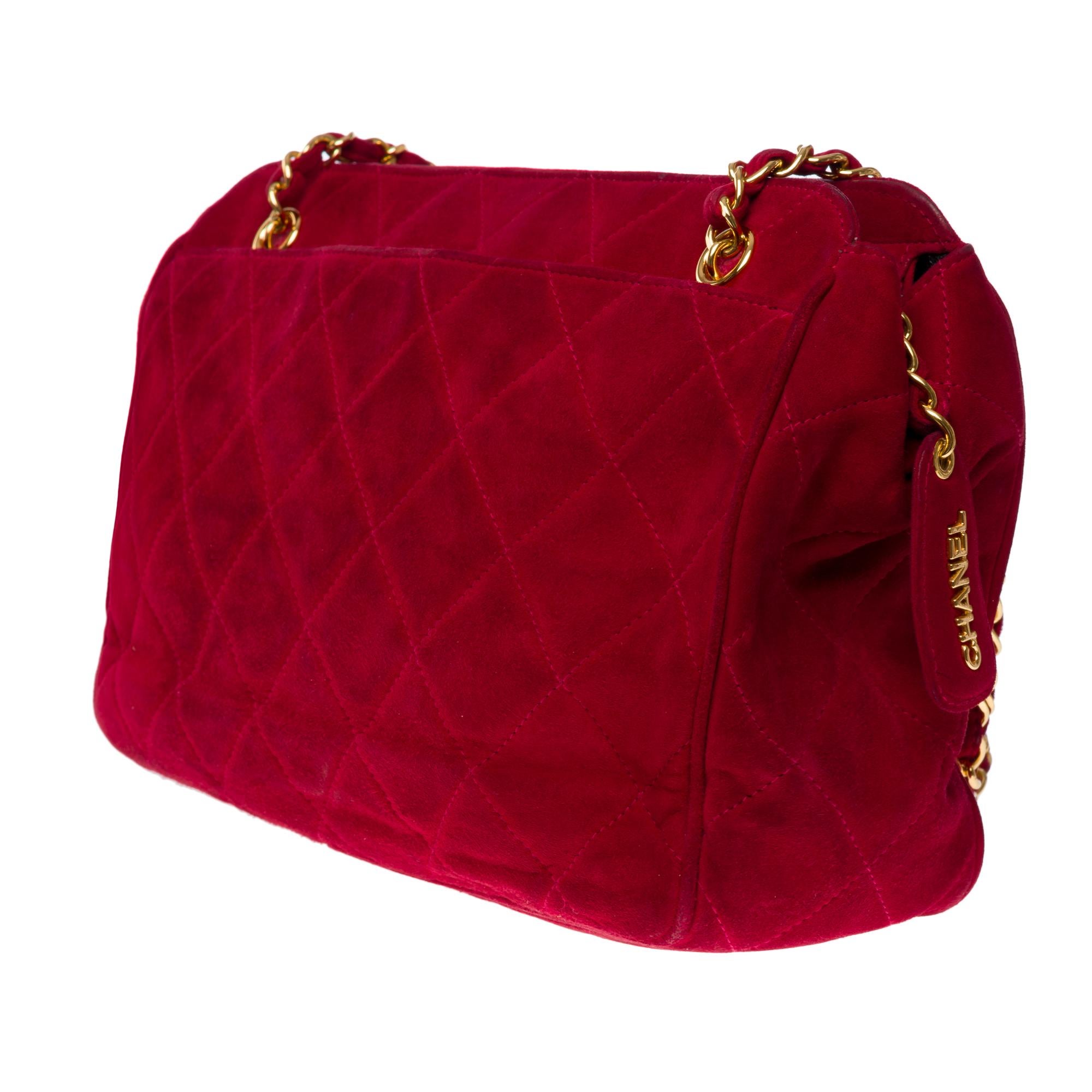 Women's Gorgeous Chanel Camera shoulder bag in red suede, GHW
