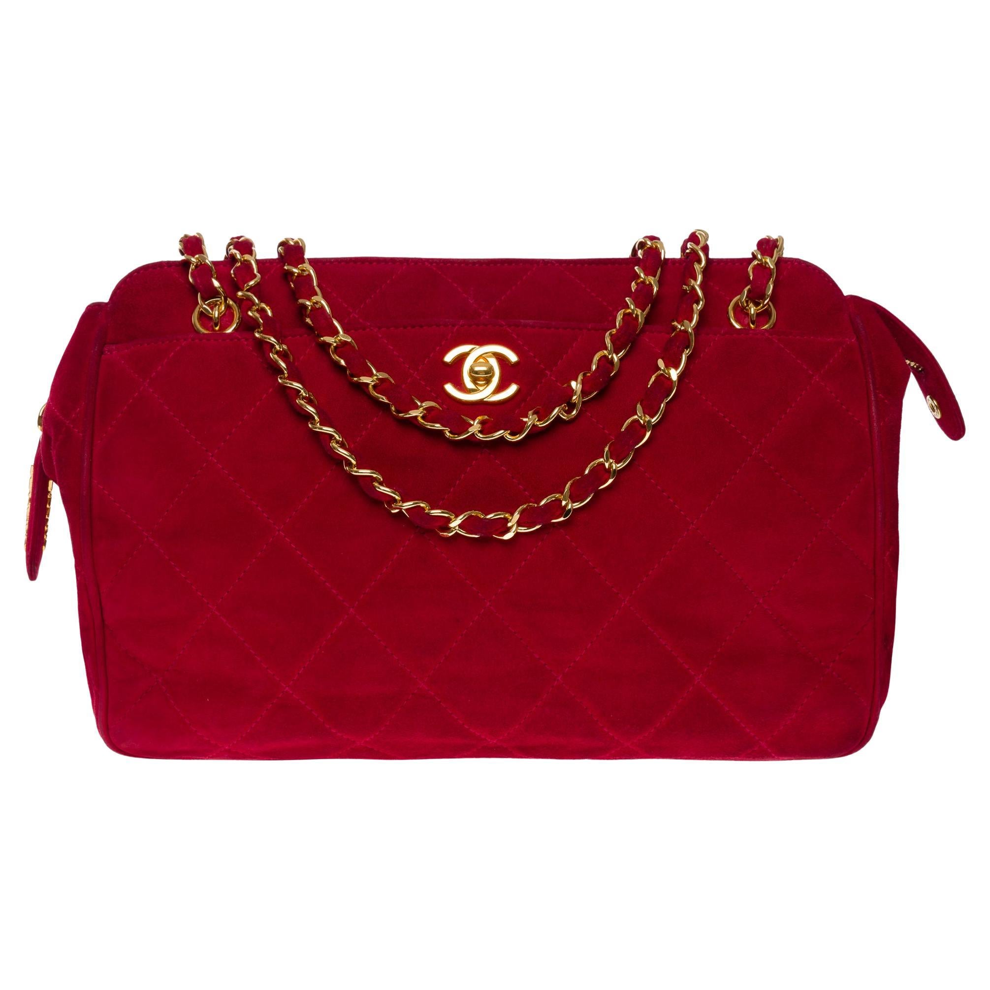 Gorgeous Chanel Camera shoulder bag in red suede, GHW