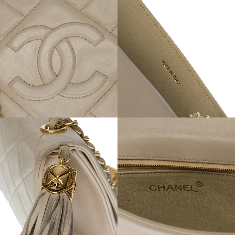 Gorgeous Chanel Classic Full Flap shoulder bag in white quilted