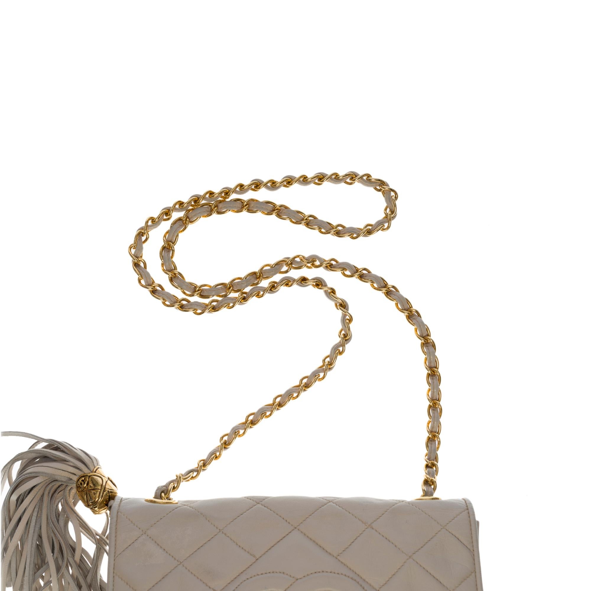 Women's Gorgeous Chanel Classic Full Flap shoulder bag in white quilted lambskin GHW For Sale