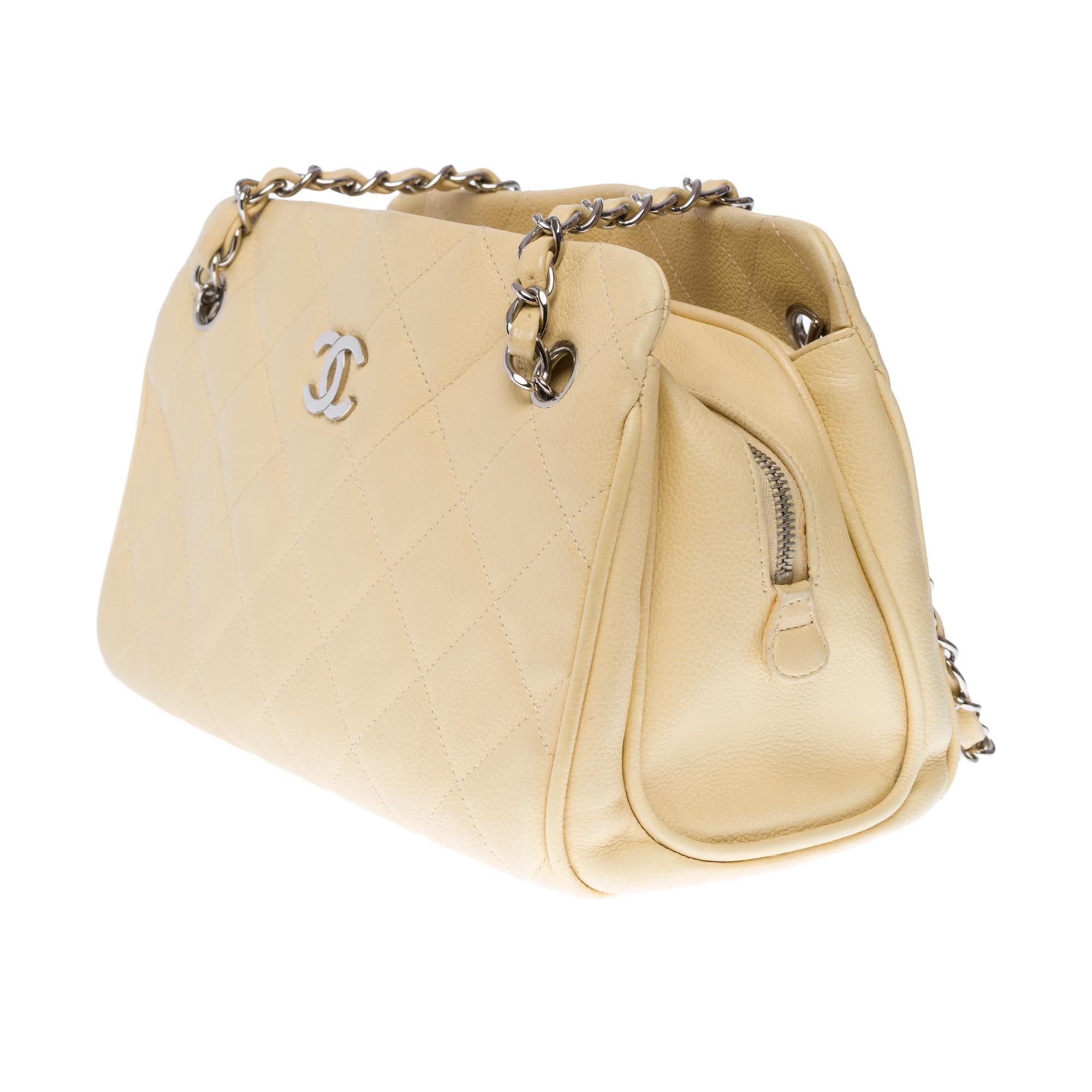 Beige Gorgeous Chanel Classic shoulder bag in beige caviar quilted leather, SHW