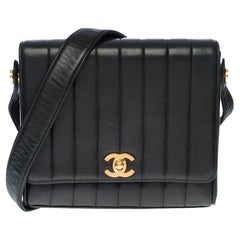 Very Rare Chanel Classic Shoulder bag in Black quilted herringbone leather, GHW