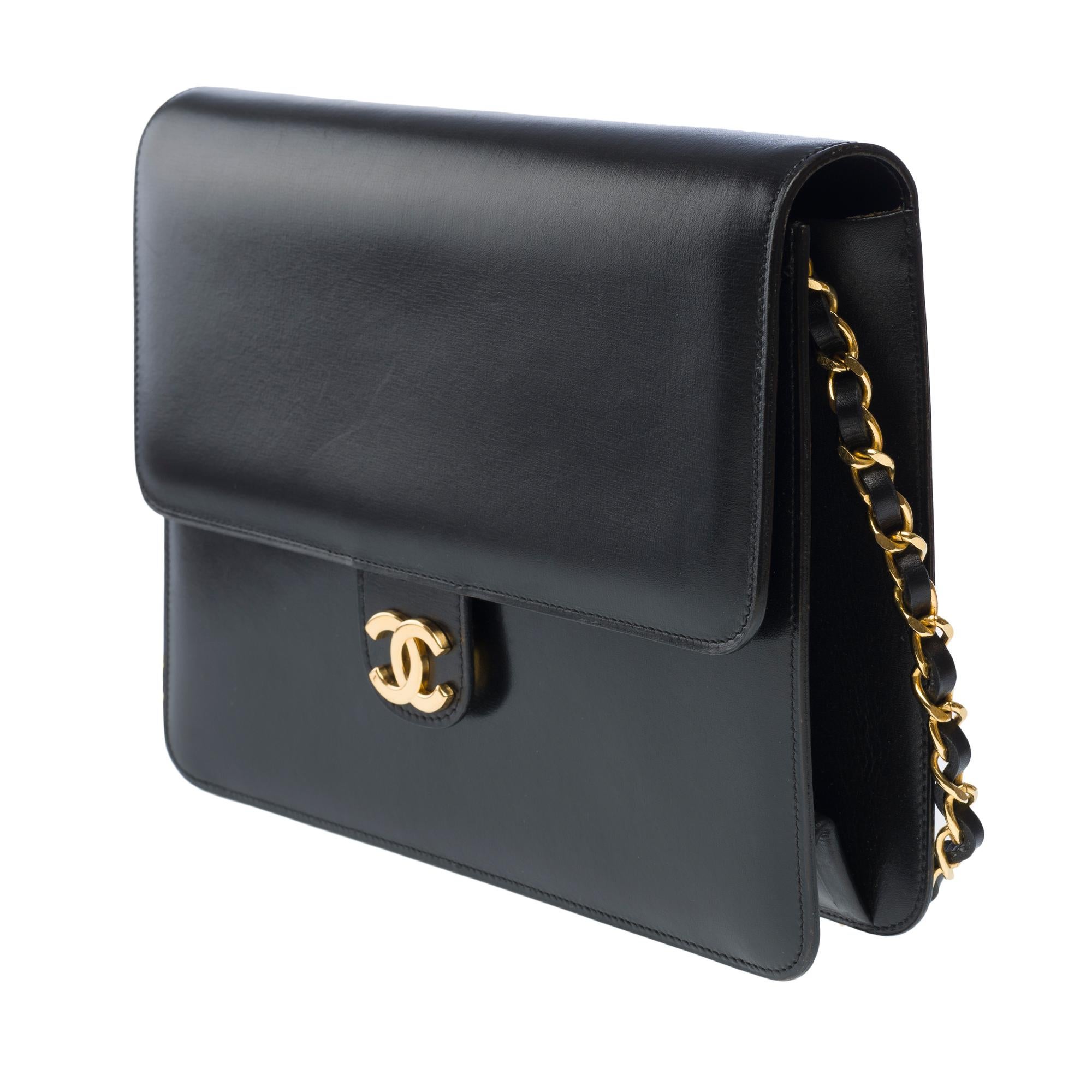 Gorgeous Chanel Classic shoulder flap bag in black box calfskin leather, GHW In Good Condition In Paris, IDF