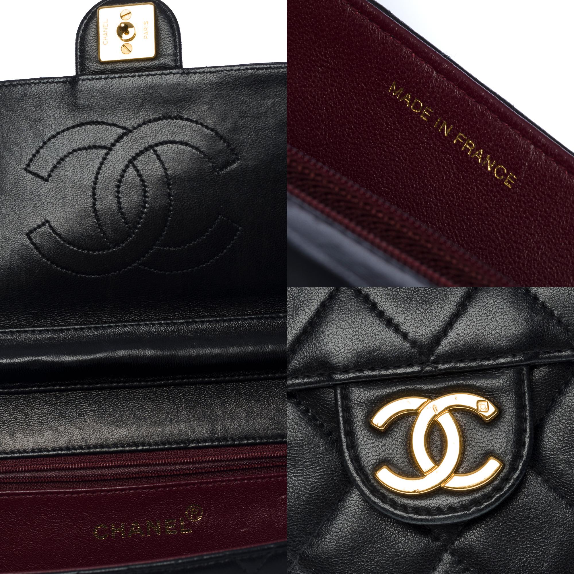 Gorgeous Chanel Classic shoulder flap bag in black quilted lambskin leather, GHW 2